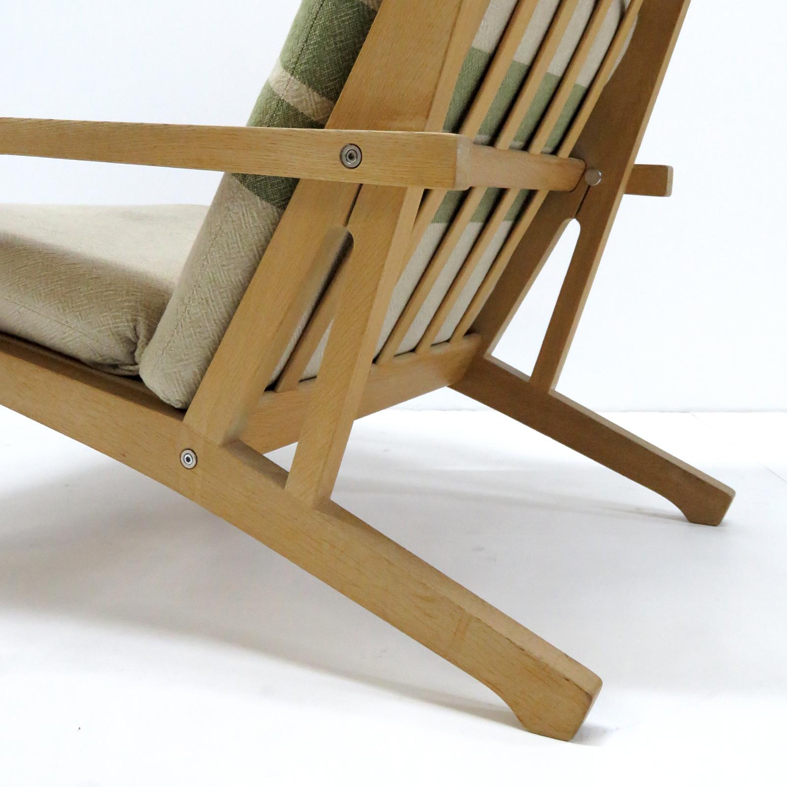 Hans Wegner High Back Lounge Chair, Model GE-375, 1970 2