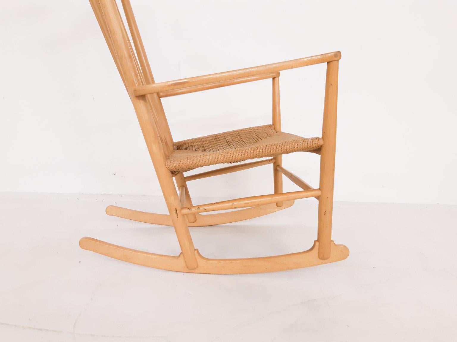 Papercord Hans Wegner J16 Rocking Chair for Fredericia, Denmark, 1944
