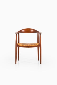 Hans Wegner JH-501, the Chair Produced by Johannes Hansen in Denmark