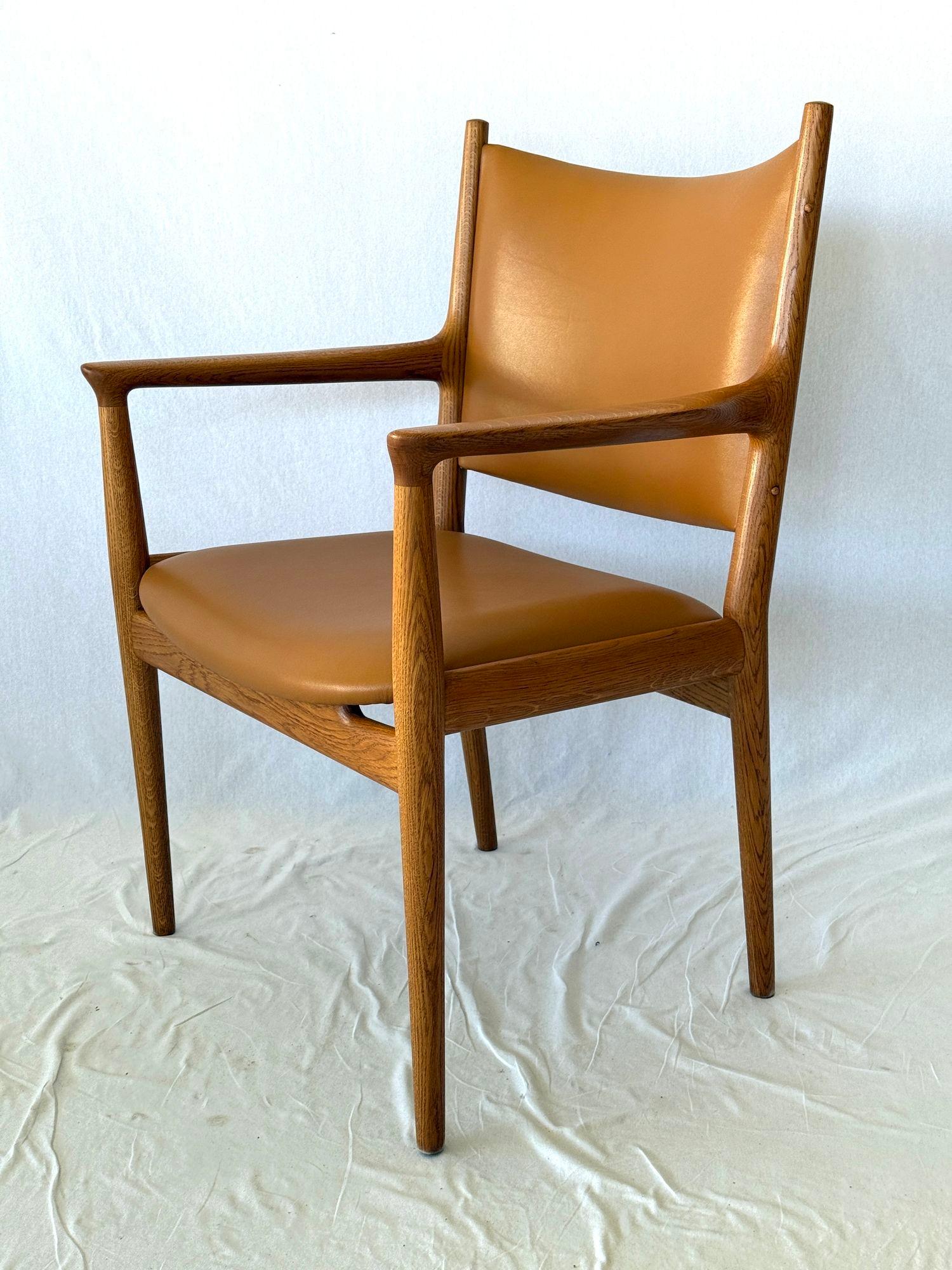 Hans Wegner JH-509 Fauteuil. Conçue en 1962. Produit par Johannes Hansen. Le bois est du chêne.
