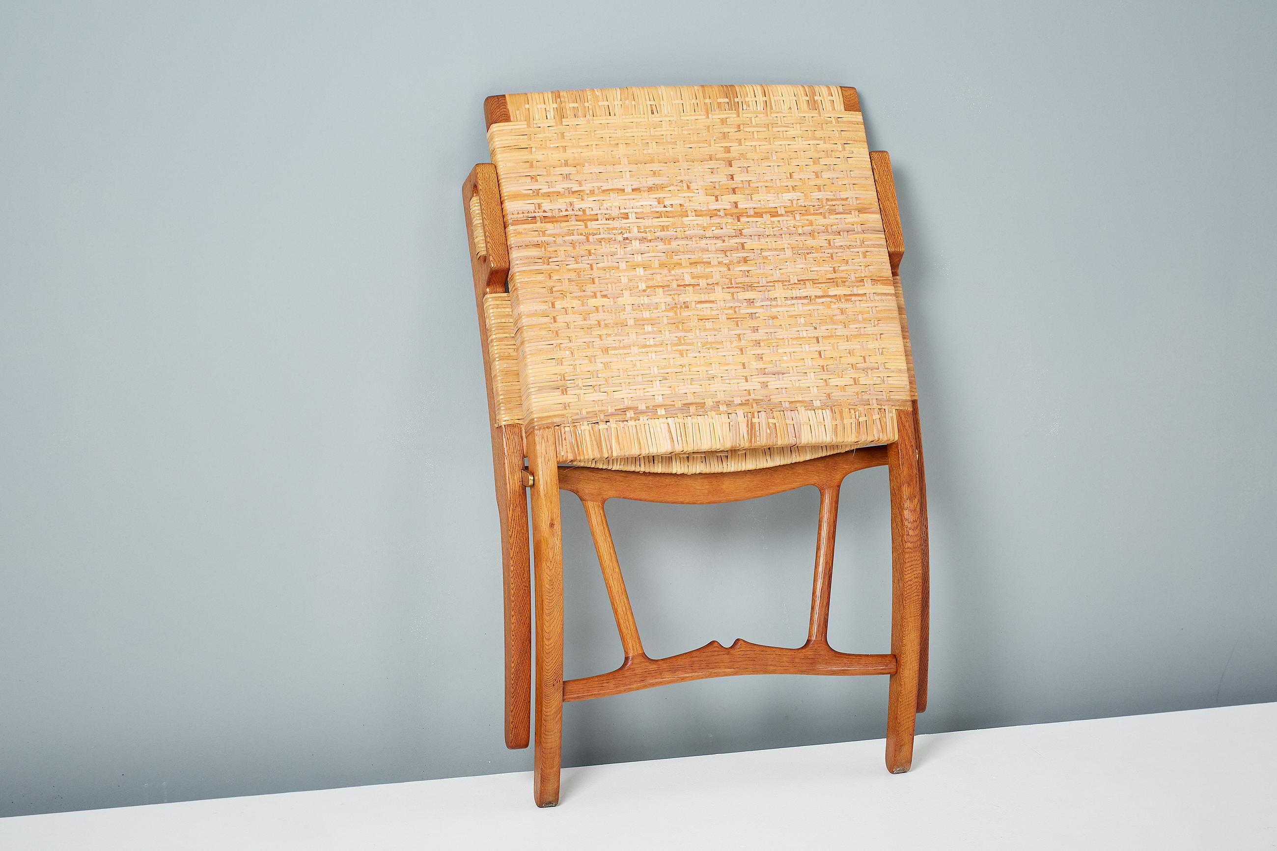 Hans Wegner JH-512 Oak Folding Chair, c. 1950s For Sale 1