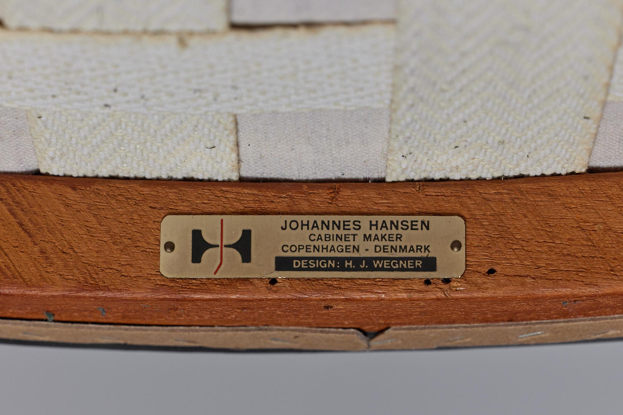 Hans Wegner JH-515 Armchair for Johannes Hansen For Sale 5