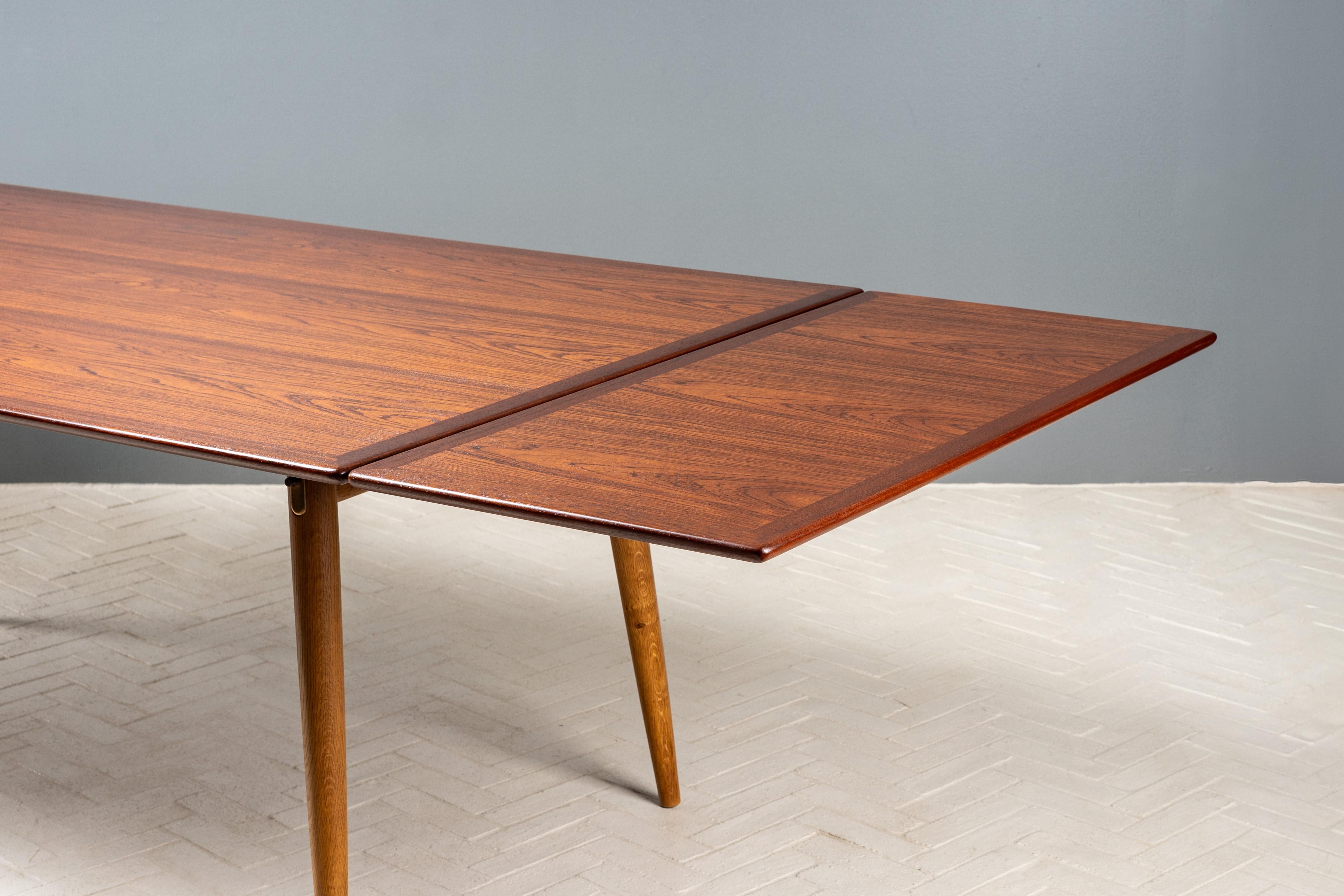 Tavolo da pranzo Hans Wegner JH-570 in vendita 4