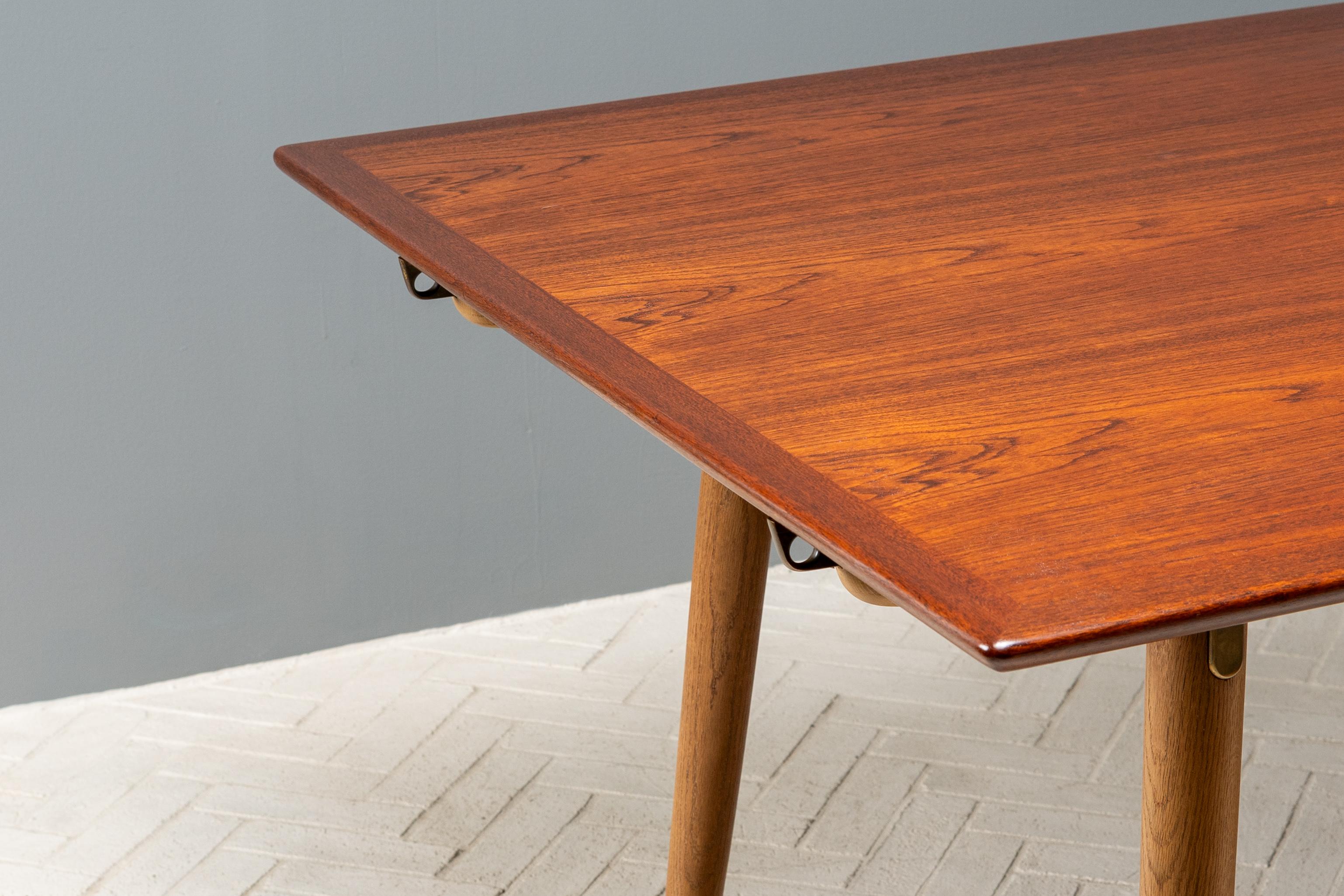 Tavolo da pranzo Hans Wegner JH-570 in vendita 11