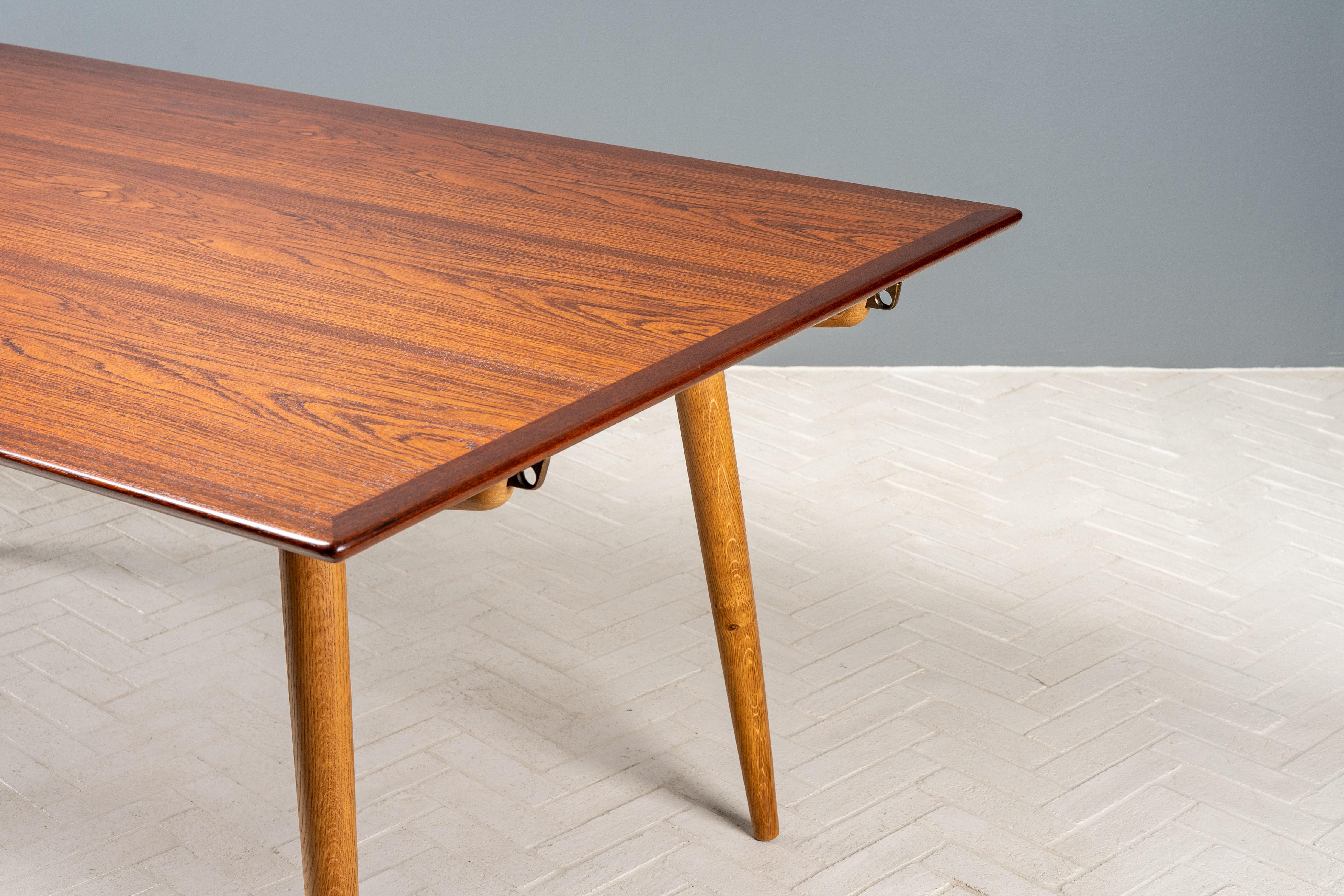 Tavolo da pranzo Hans Wegner JH-570 in vendita 1