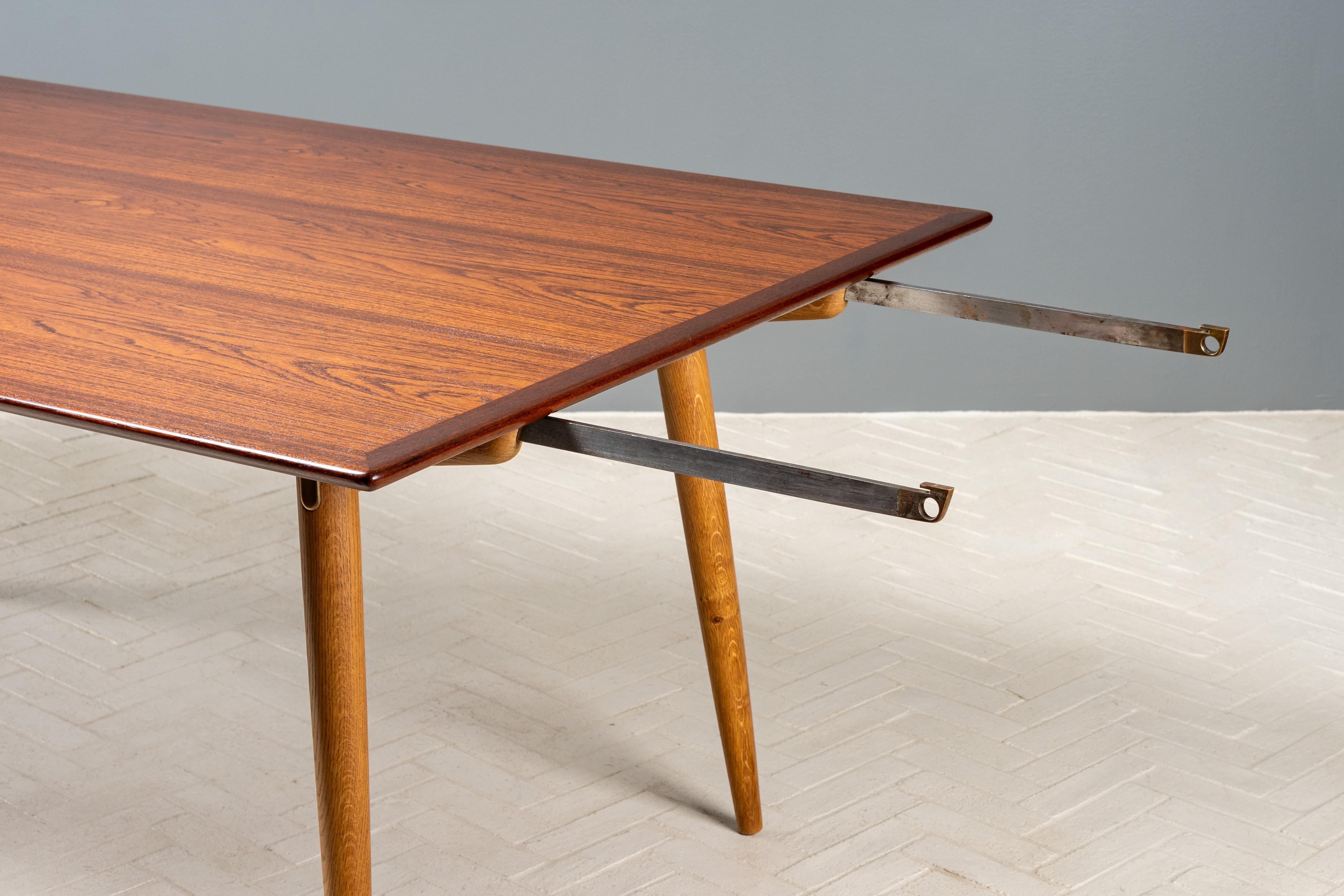 Tavolo da pranzo Hans Wegner JH-570 in vendita 2