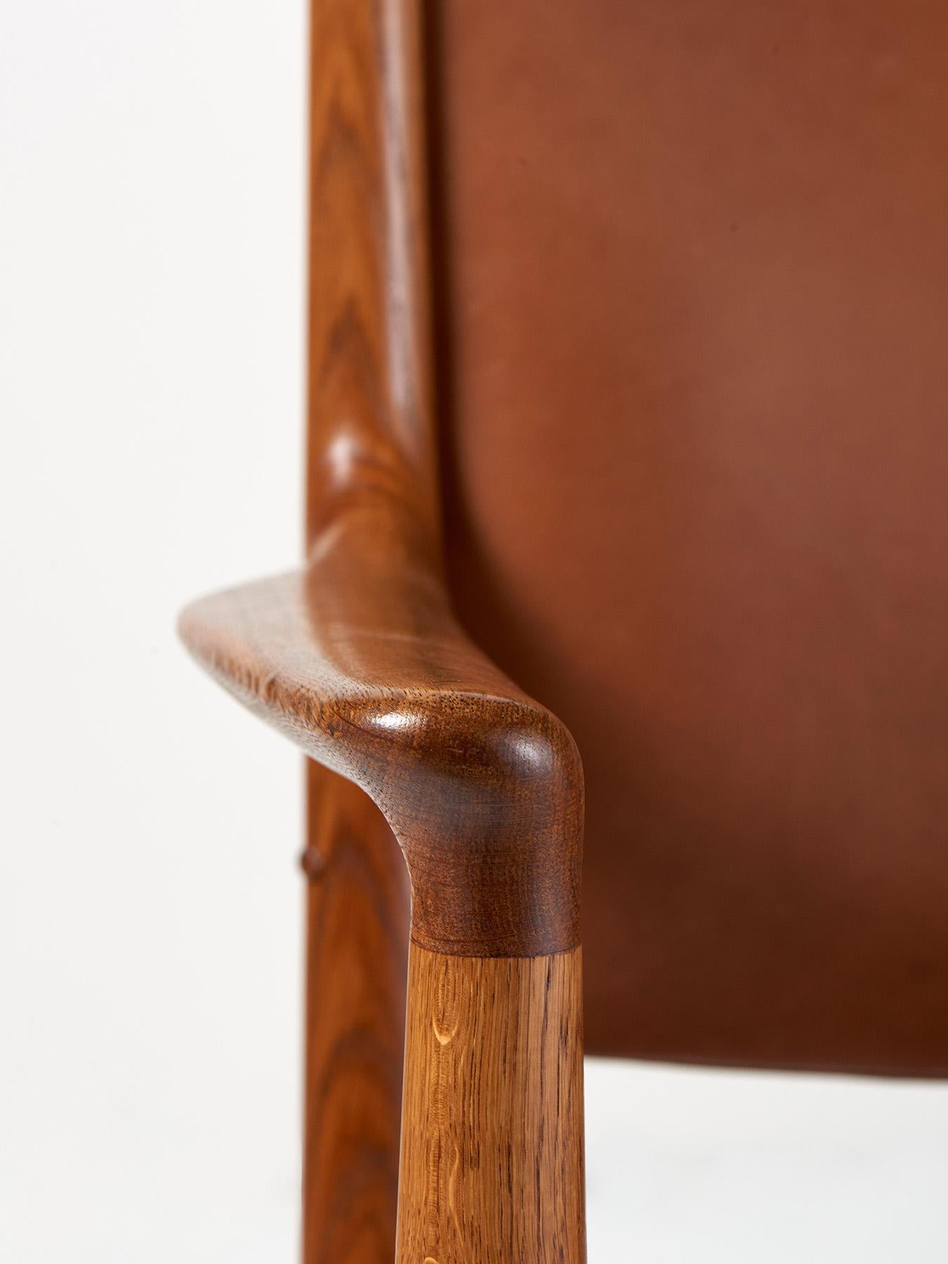 Mid-20th Century Hans Wegner JH-713 Armchair in Oak and Leather For Sale