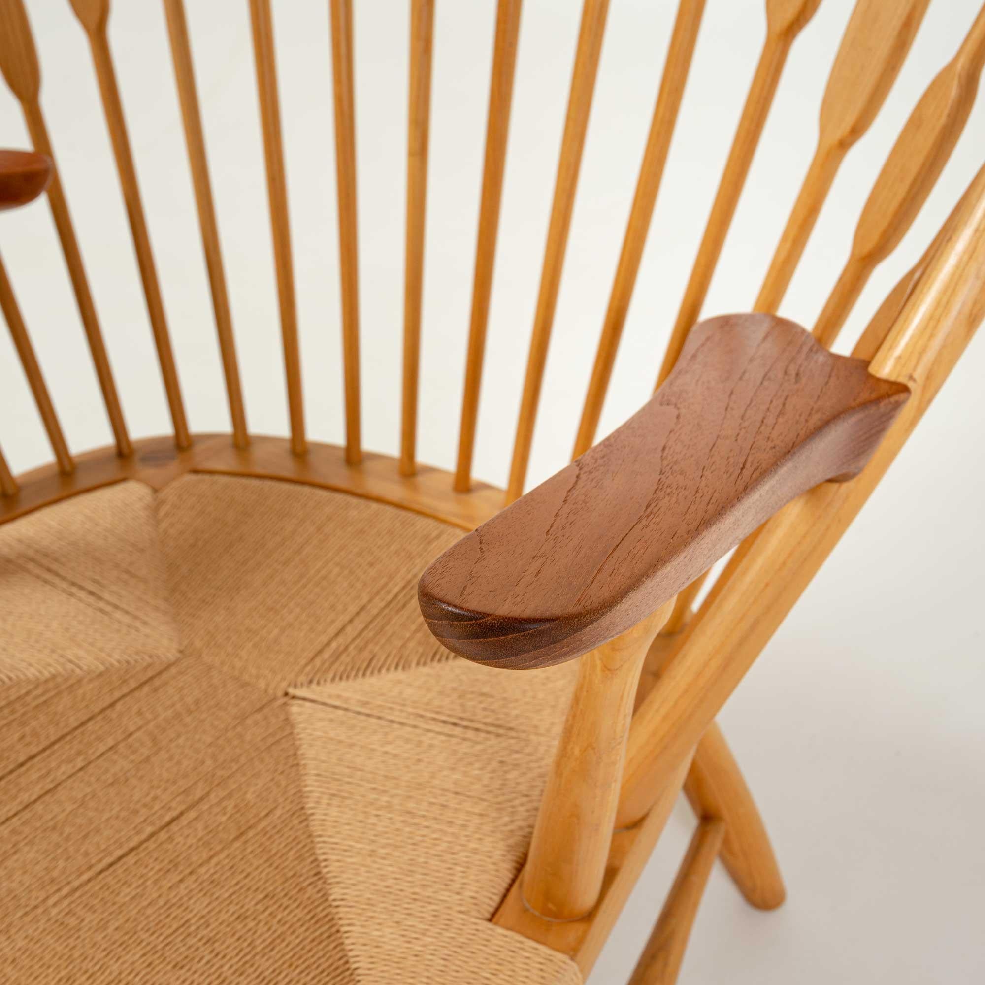 Hans Wegner JH50 “Peacock Chair” in Oak and Teak In Good Condition For Sale In Seattle, WA
