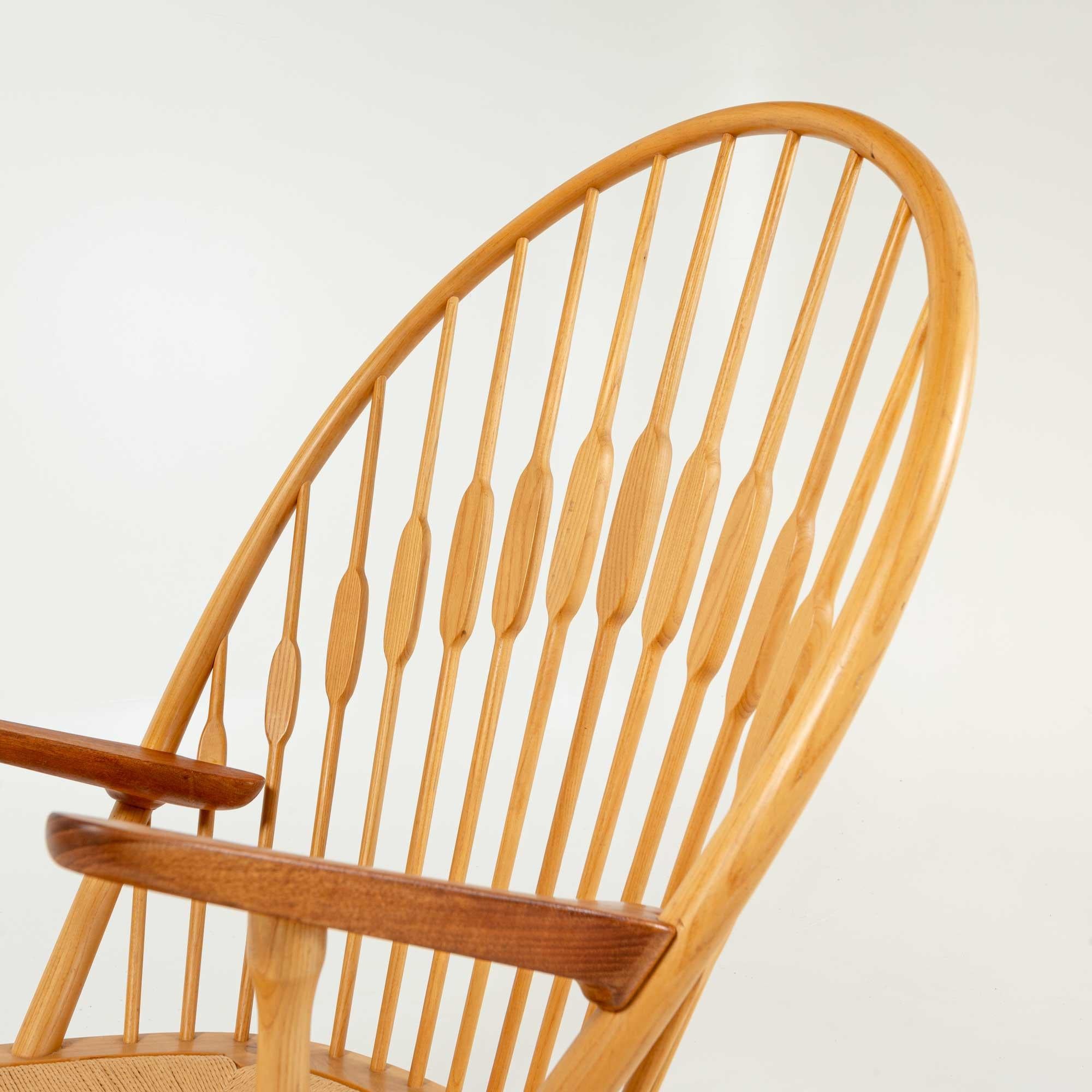 Hans Wegner JH50 “Peacock Chair” in Oak and Teak For Sale 1