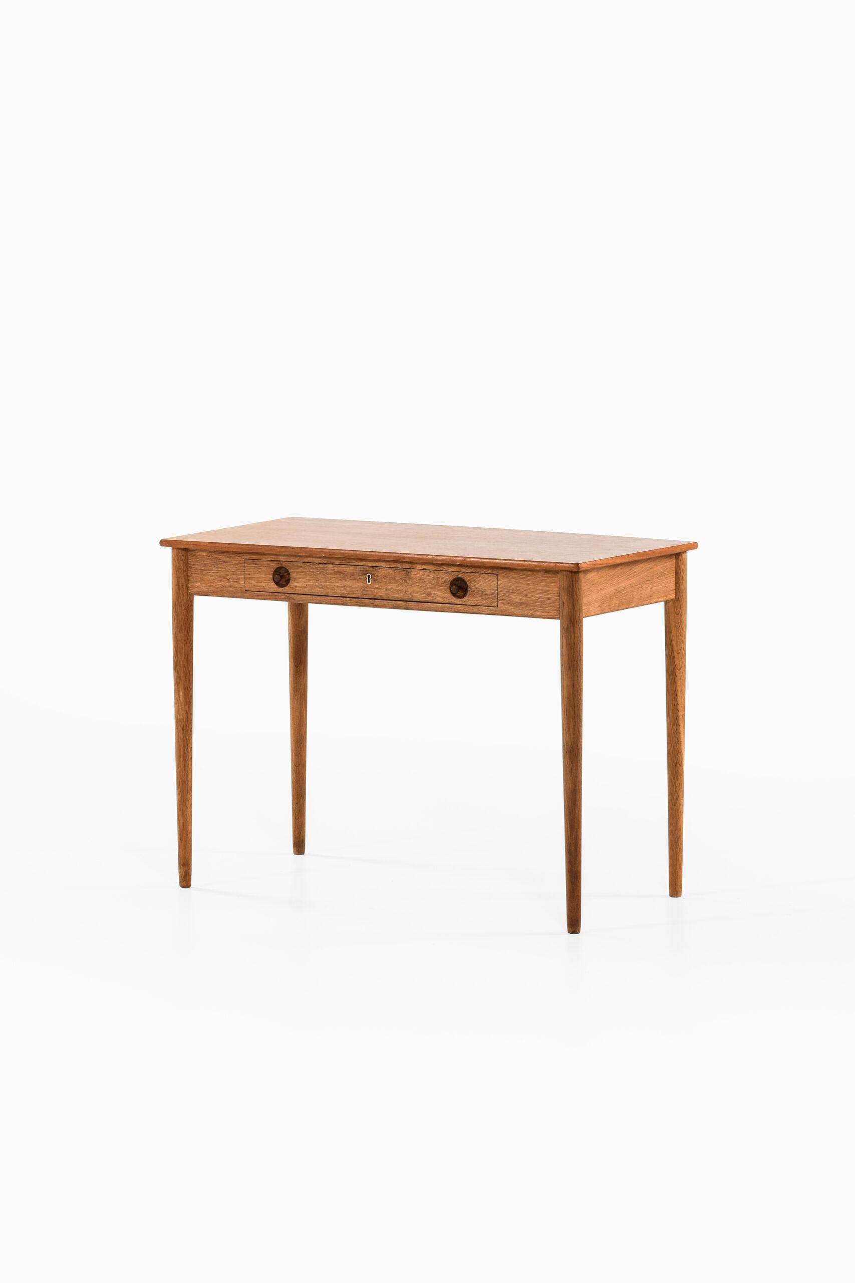 Hans Wegner Ladies Desk Produced by Ry Møbler in Denmark 3