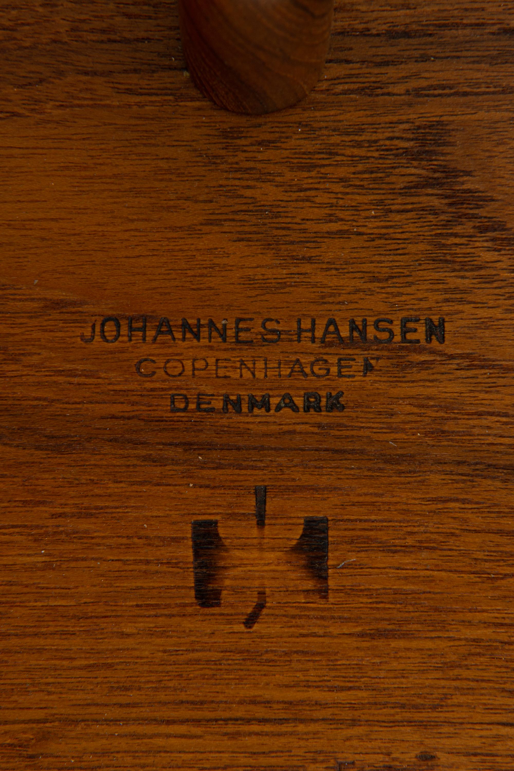 Hans Wegner Großer Esstisch Modell JH-567 von Johannes Hansen in Dänemark im Zustand „Gut“ im Angebot in Limhamn, Skåne län