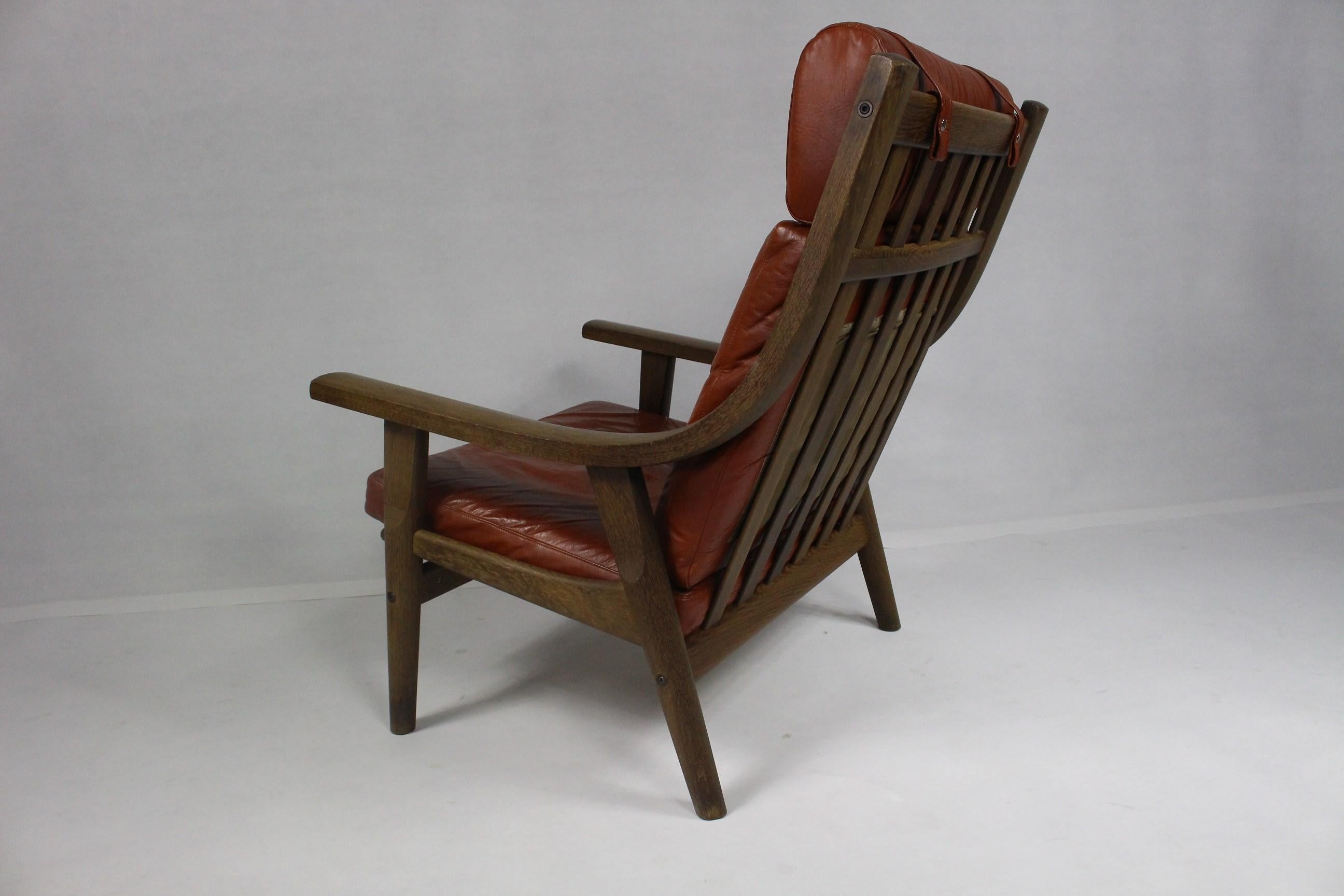 Hans Wegner Leather Armchair for Getama - 1970s For Sale 7