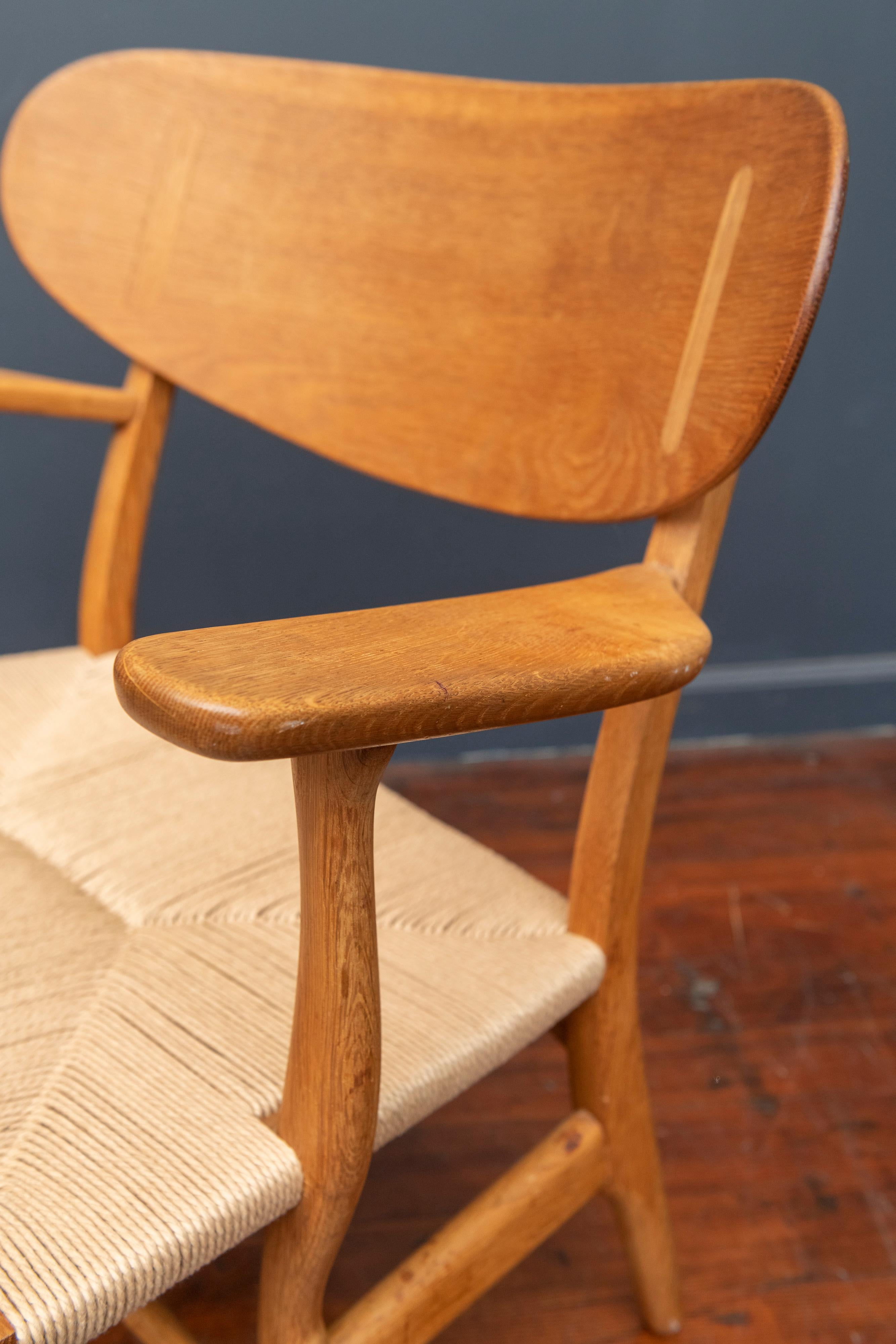 Hans Wegner Lounge Chair CH 22 In Good Condition In San Francisco, CA