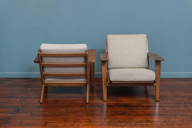 Mid-20th Century Hans Wegner Lounge Chairs, Model Ge 290 For Sale