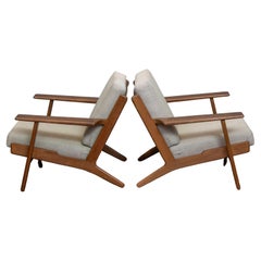 Hans Wegner Lounge Chairs, Model Ge 290