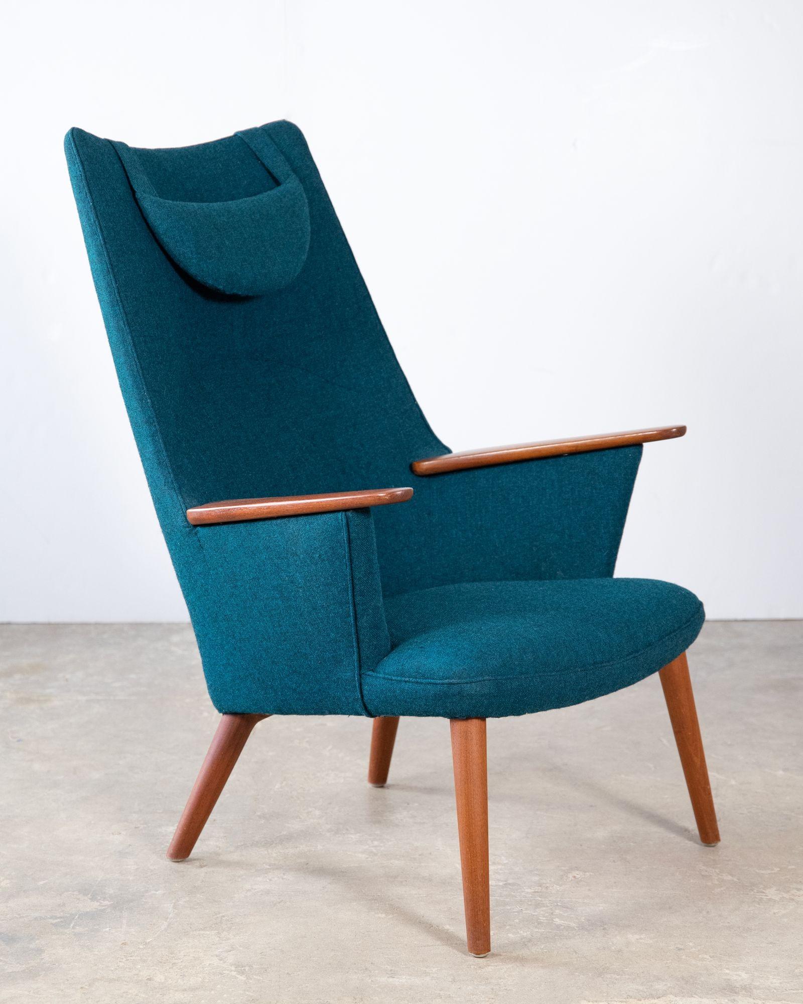 Hans Wegner Mama Bear Lounge Chair for A.P. Stolen Original Scandinavian Wool 5