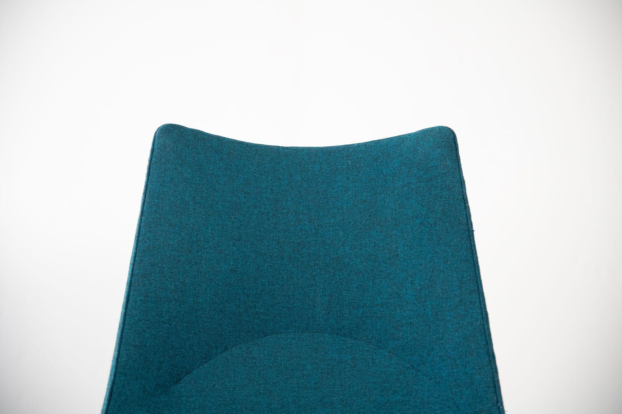 Upholstery Hans Wegner Mama Bear Lounge Chair for A.P. Stolen Original Scandinavian Wool