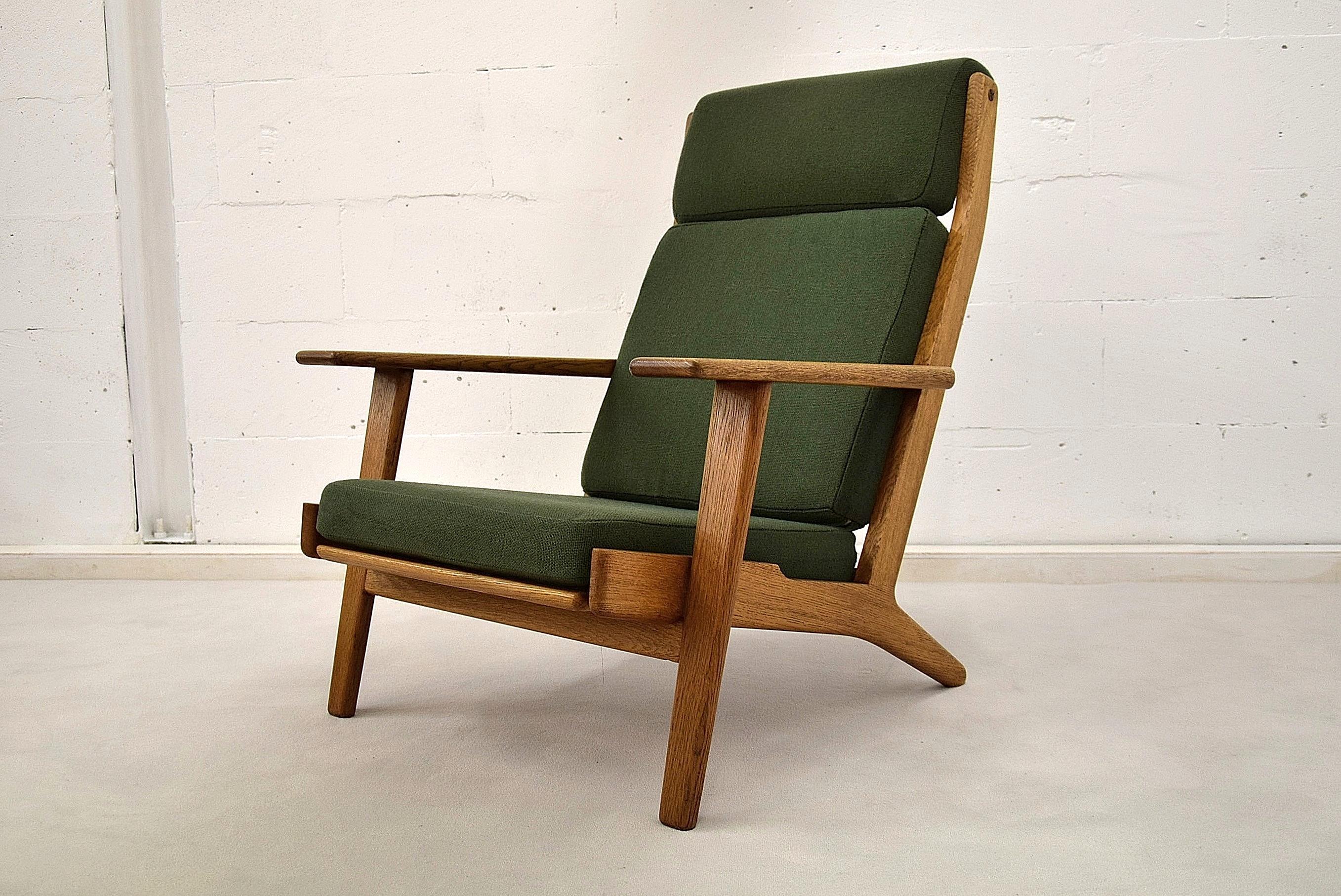 Oak Hans Wegner Midcentury Lounge Chair