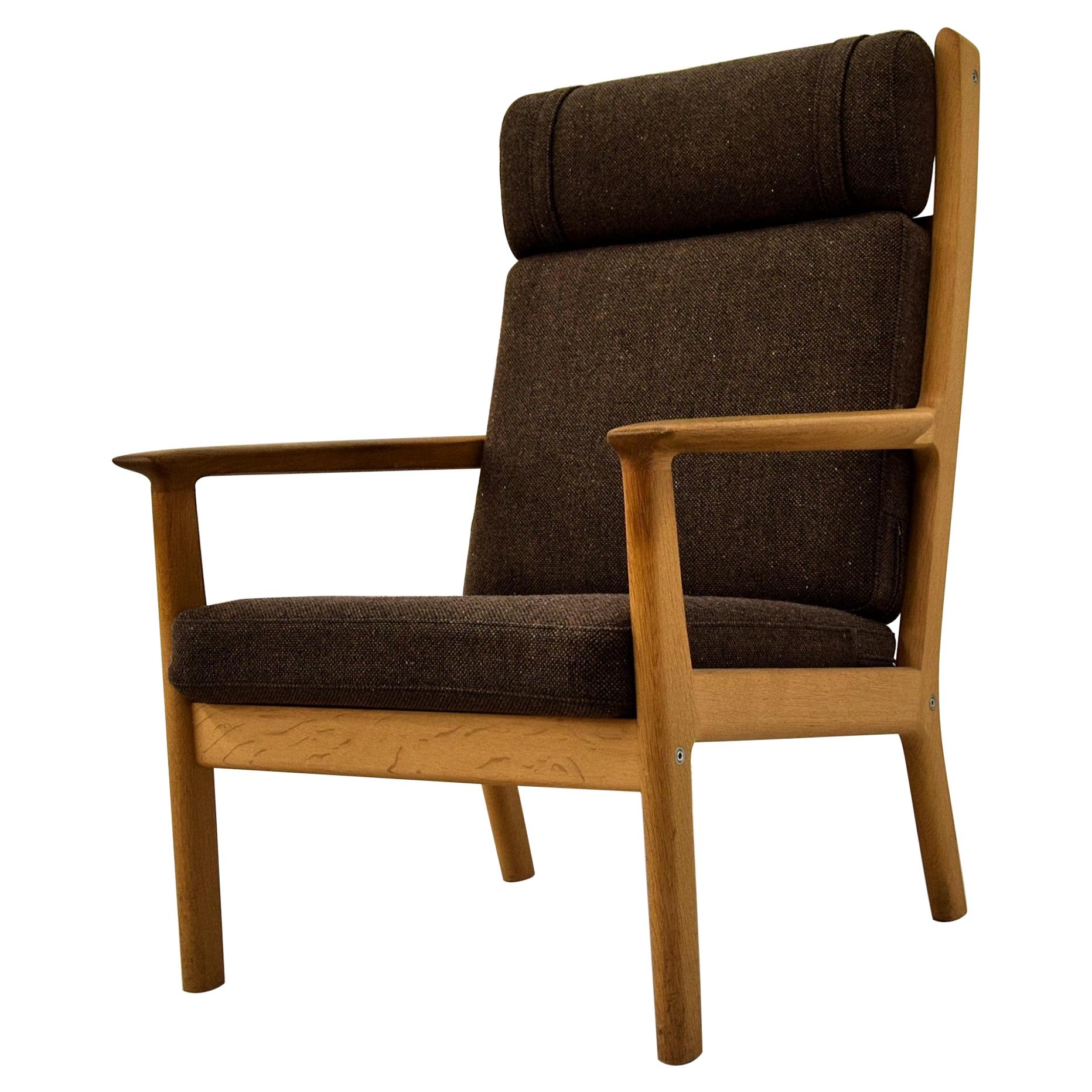 Hans Wegner fauteuil de salon danois en chêne brun de style moderne du milieu du siècle dernier