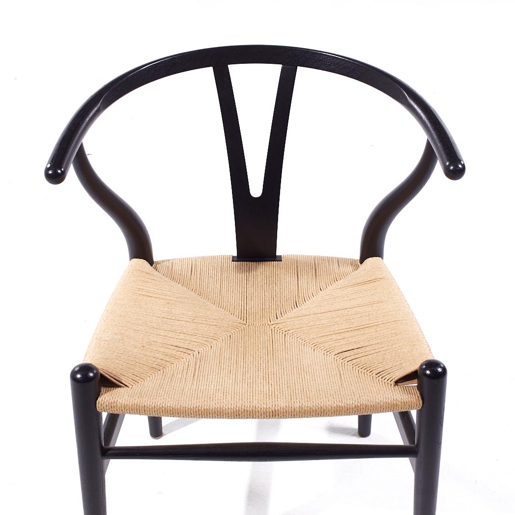 Hans Wegner Mid Century Wishbone Chairs - Set of 4 For Sale 3