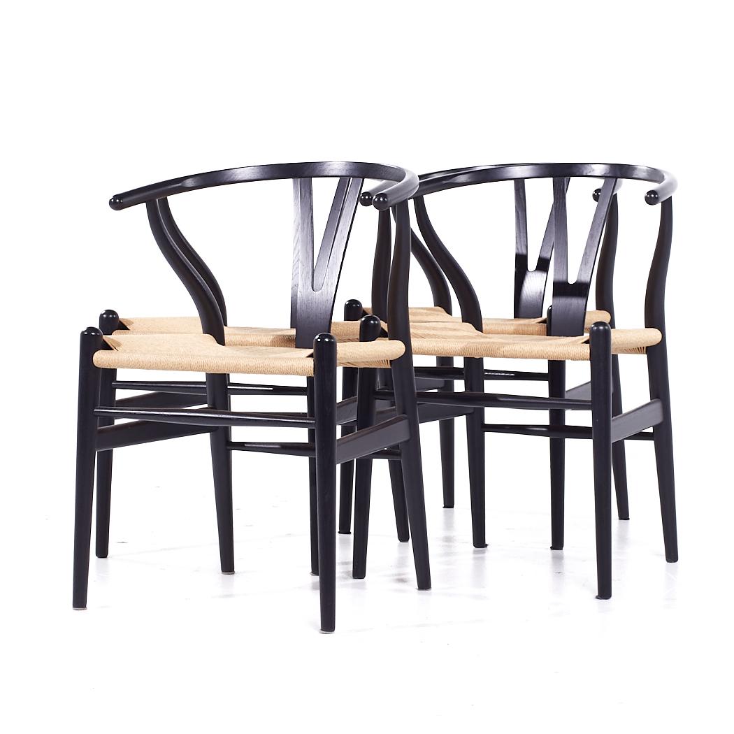 Mid-Century Modern Hans Wegner Mid Century Wishbone Chairs - Set of 4 For Sale
