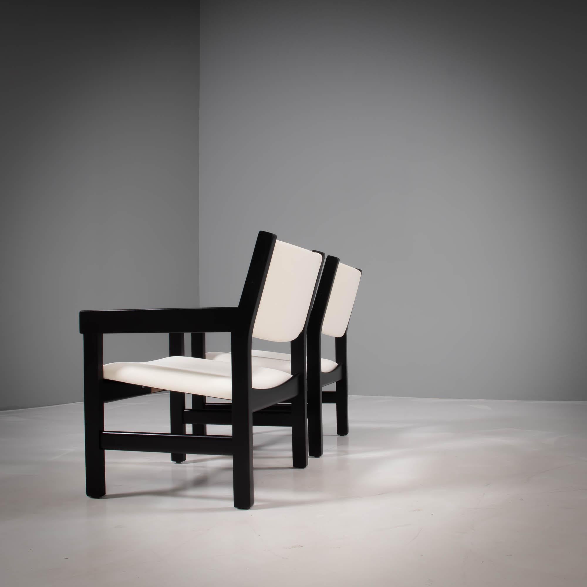 Danish Hans Wegner Midcentury Armchairs for GETAMA, Set of Two For Sale