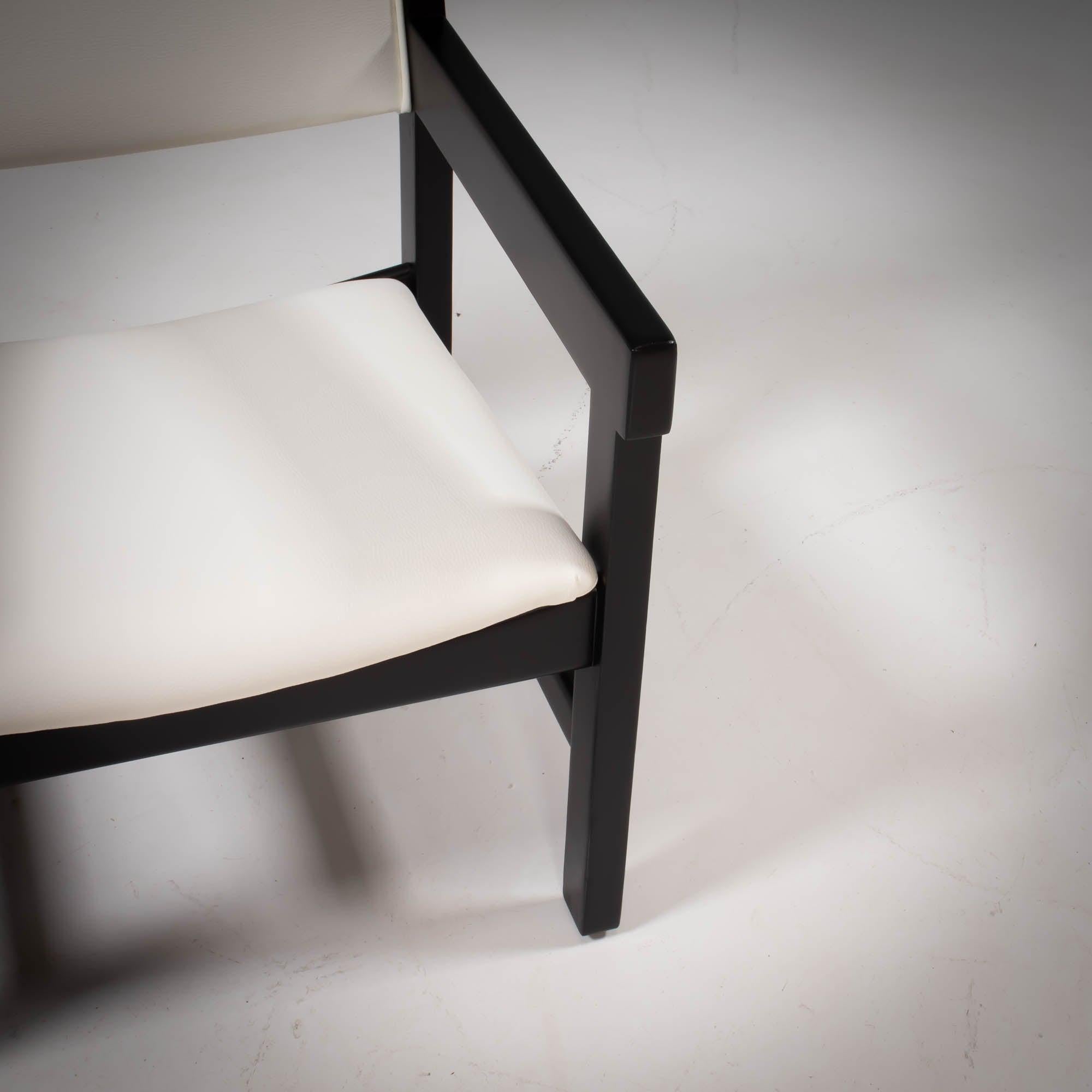 Hans Wegner Midcentury Dining Chairs for GETAMA in White, Set of Six For Sale 5
