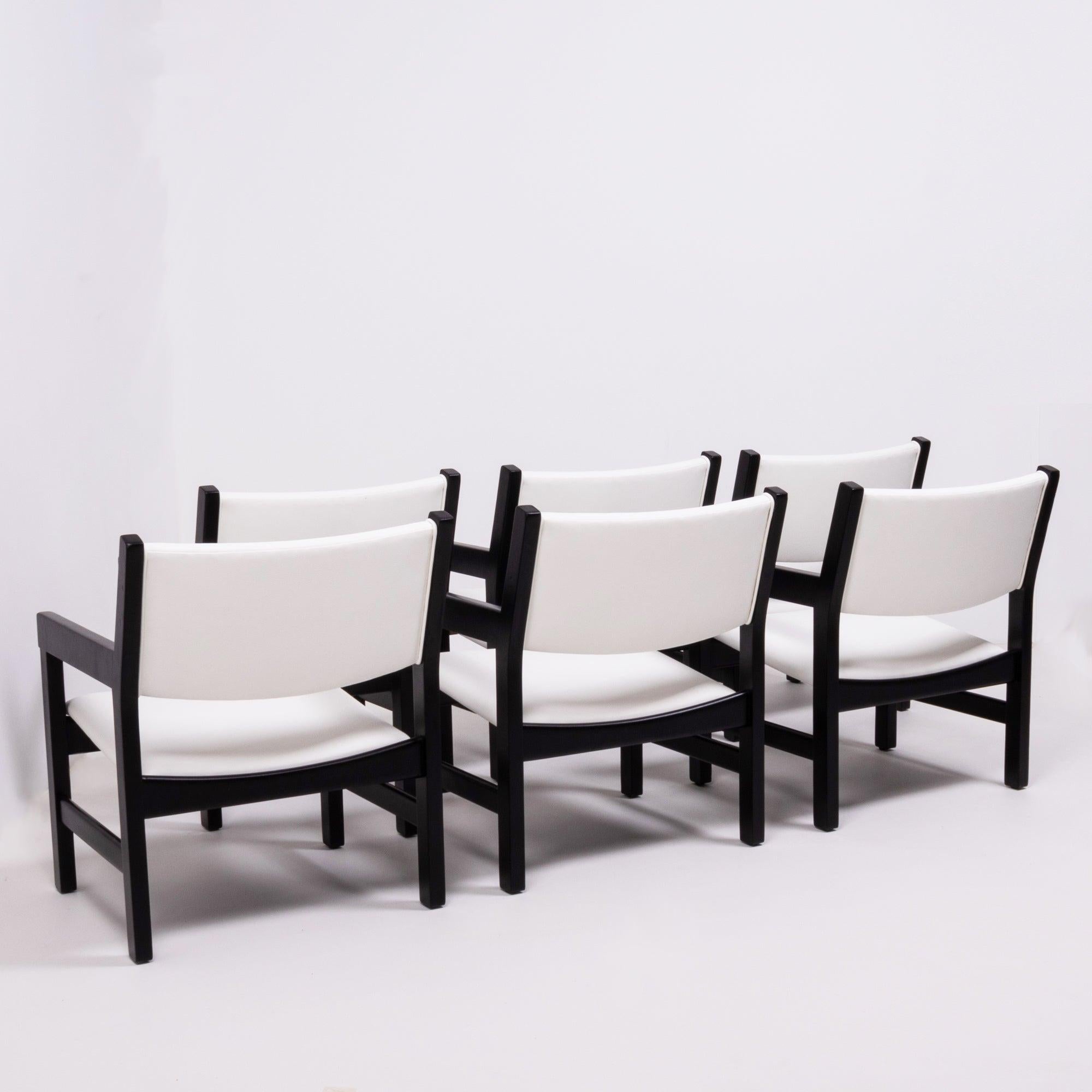 Hans Wegner Midcentury Dining Chairs for GETAMA in White, Set of Six For Sale 7
