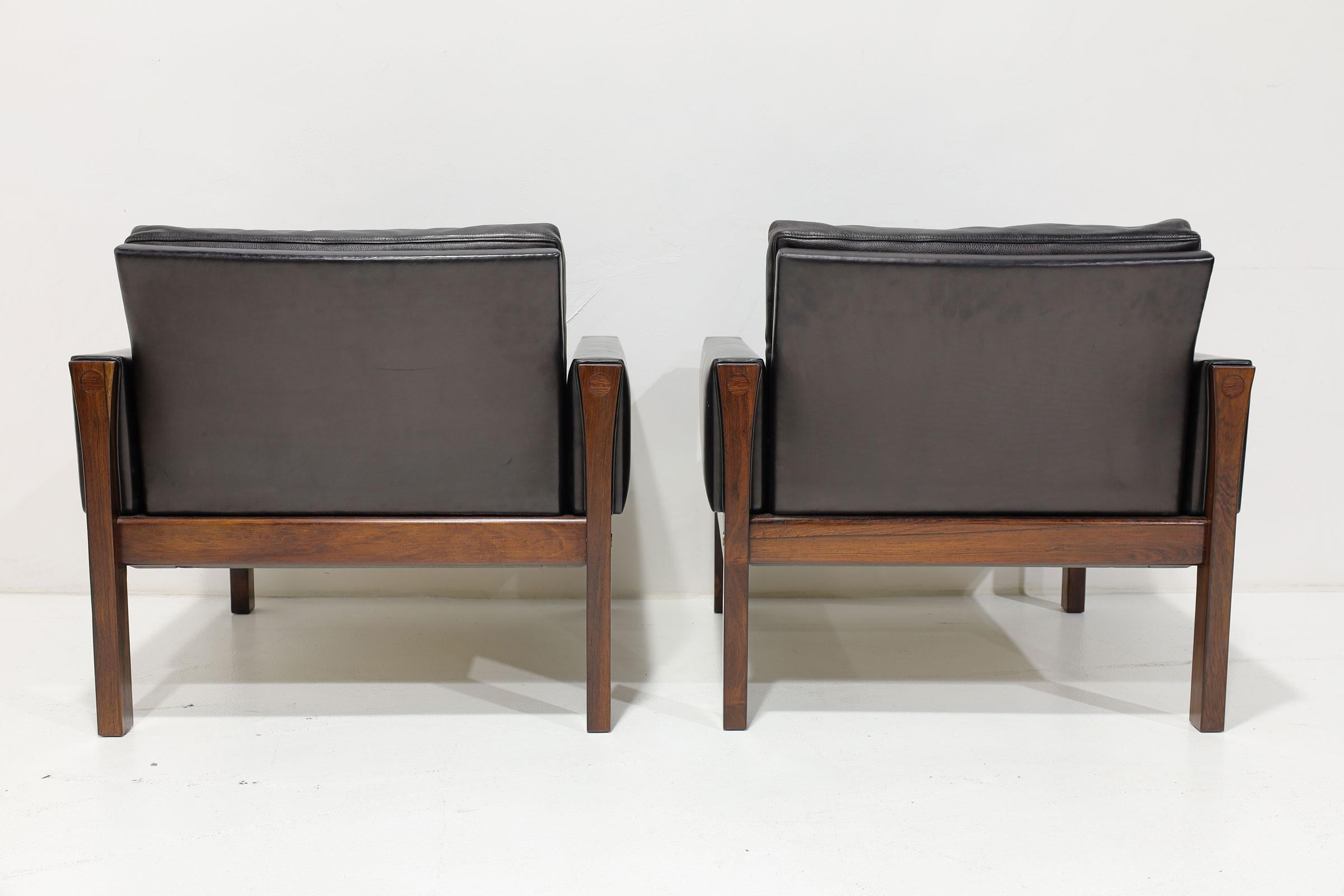 Brass Hans Wegner Model AP 62 Lounge Chairs in Rosewood and Black Leather