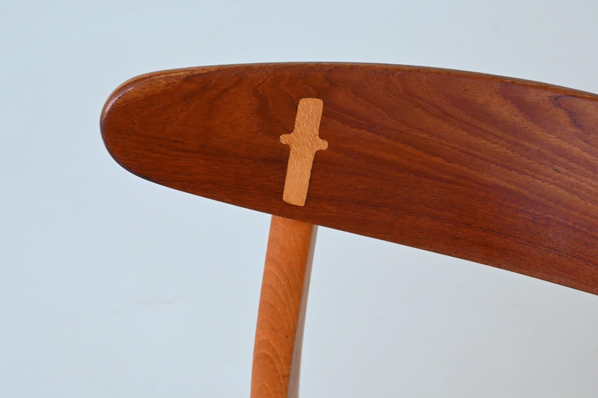 Hans Wegner Modell CH30 Esszimmerstühle in Cowskin Carl Hansen, Dänemark 1952 im Angebot 7