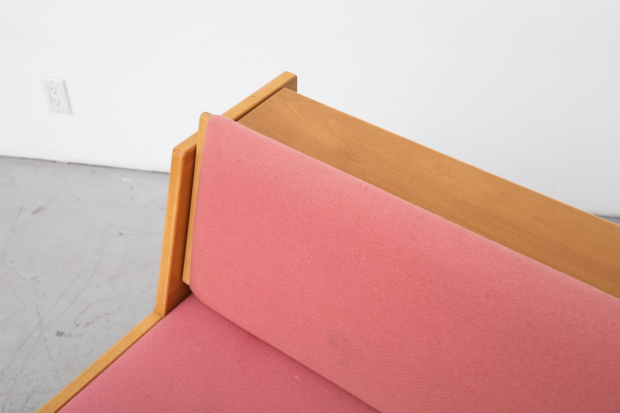 Upholstery Hans Wegner Model GE 258 for Getama Sleeper Sofa in Light Wood & Bubble Gum Pink
