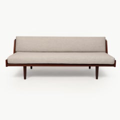 Cama de día Hans Wegner Model GE 6 de Getama, Dinamarca Años 60 Teca