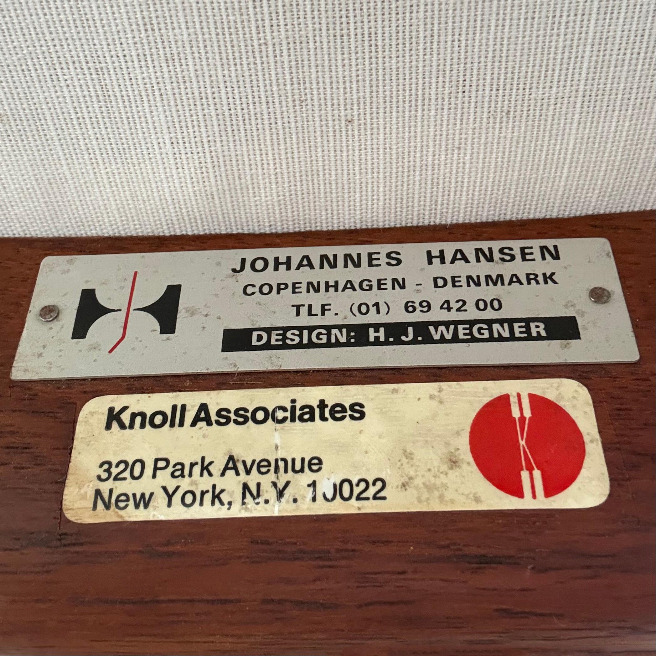 Fauteuil Hans Wegner modèle JH-713 en teck pour Johannes Hansen / Knoll Assoc. en vente 4