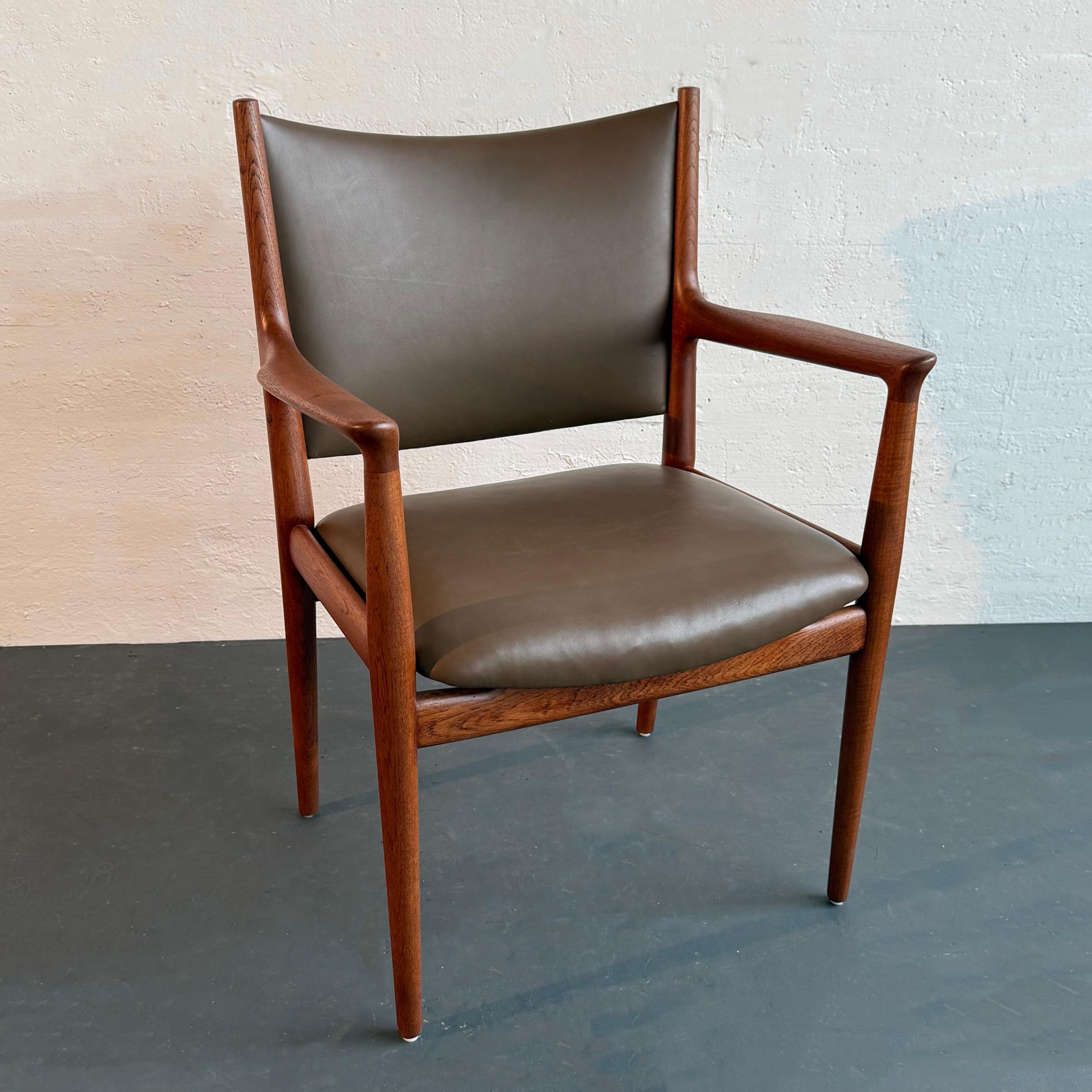 20ième siècle Fauteuil Hans Wegner modèle JH-713 en teck pour Johannes Hansen / Knoll Assoc. en vente