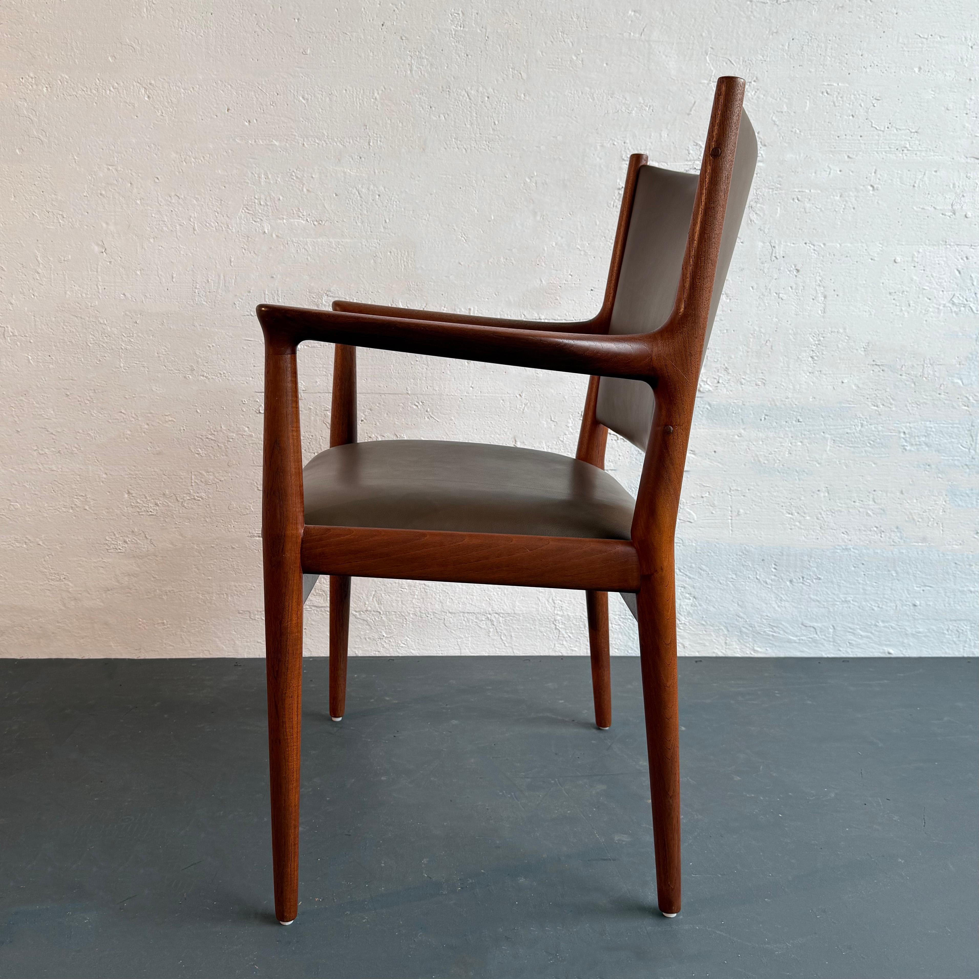 Fauteuil Hans Wegner modèle JH-713 en teck pour Johannes Hansen / Knoll Assoc. en vente 2