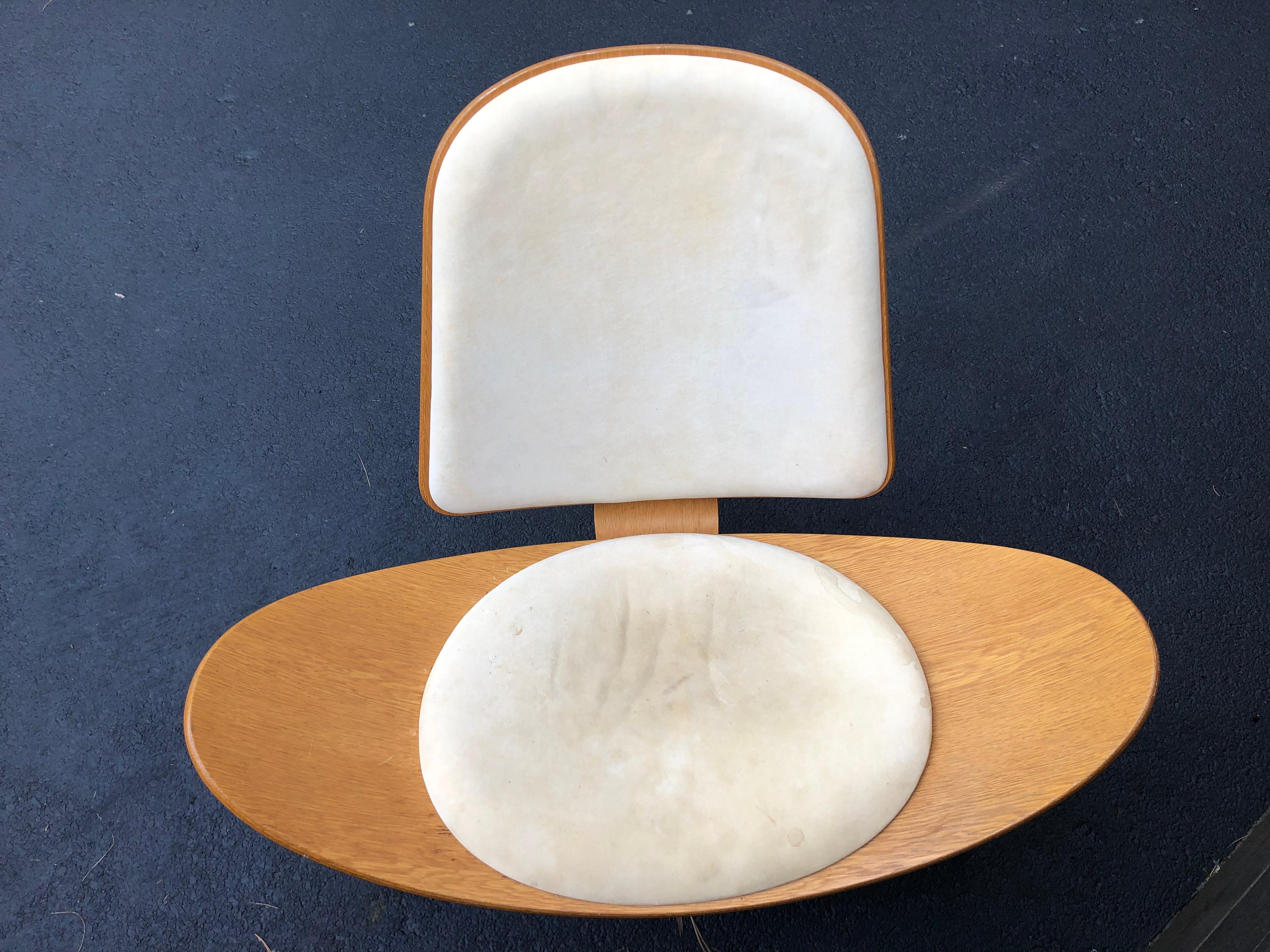 Leather Hans Wegner Molded Walnut Plywood Shell Chair