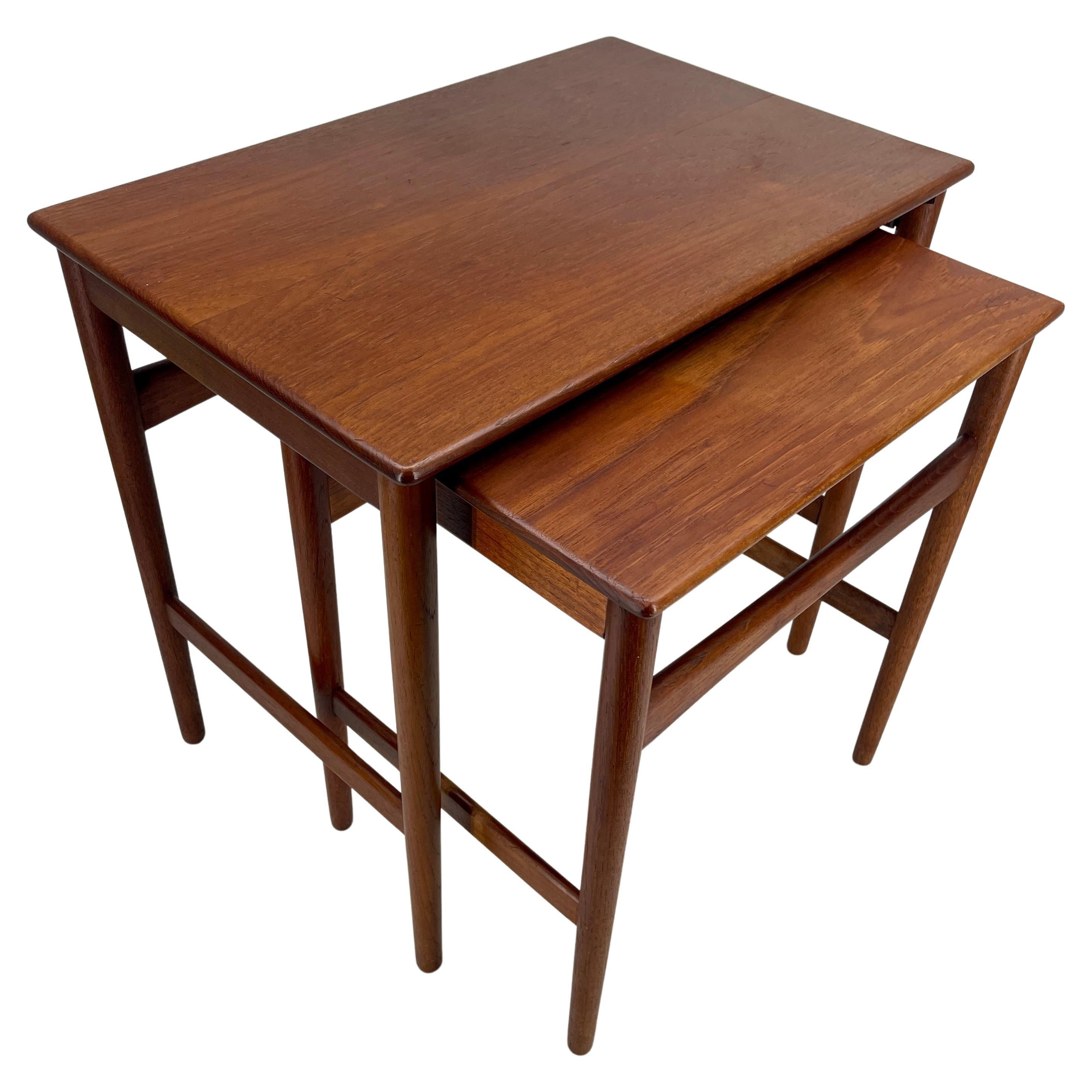 Danish Mid-Century Modern two-piece set of nesting tables by Hans J. Wegner and Andreas Tusk


