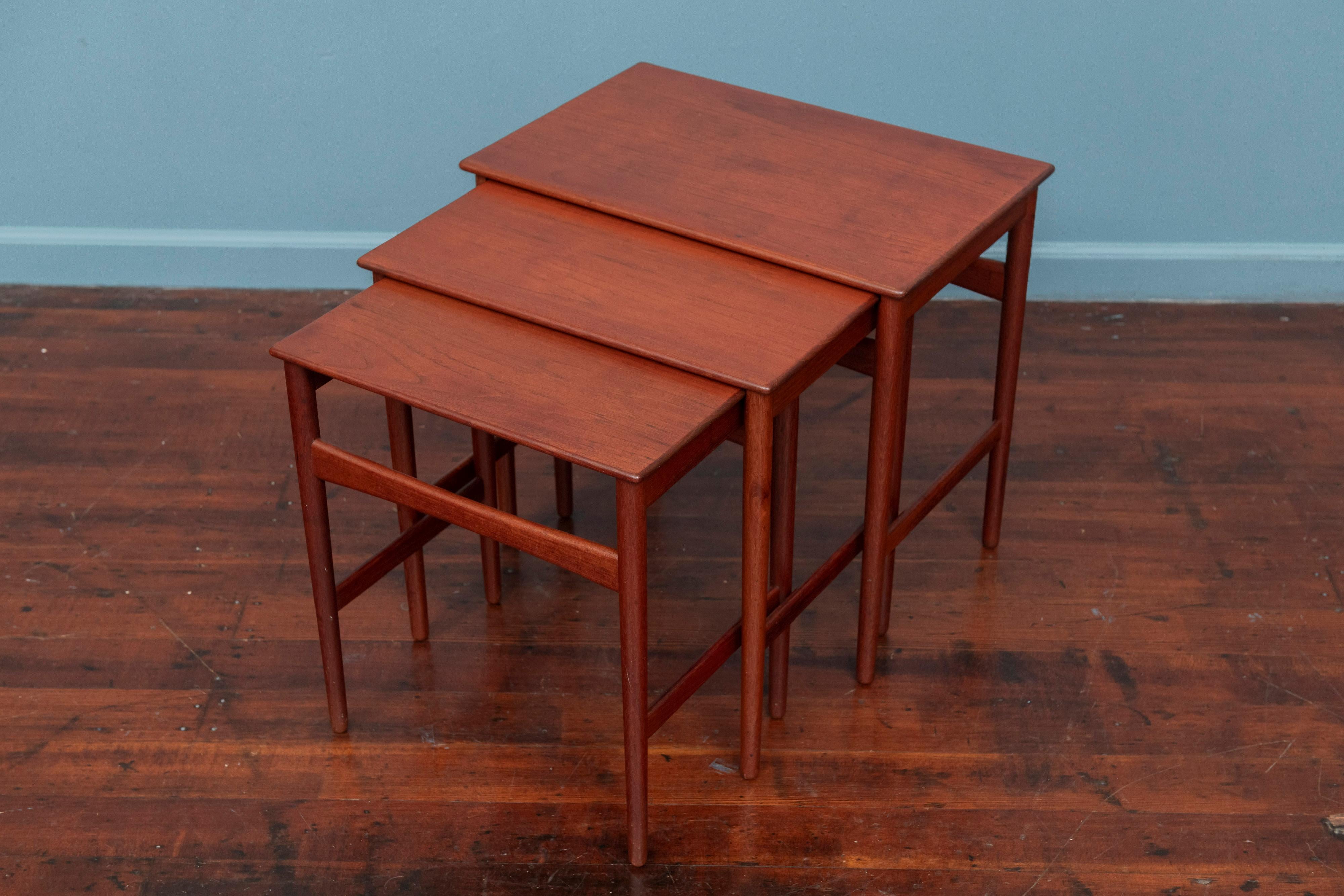 Danish Hans Wegner Nesting Tables Model AT-40 for Andreas Tuck