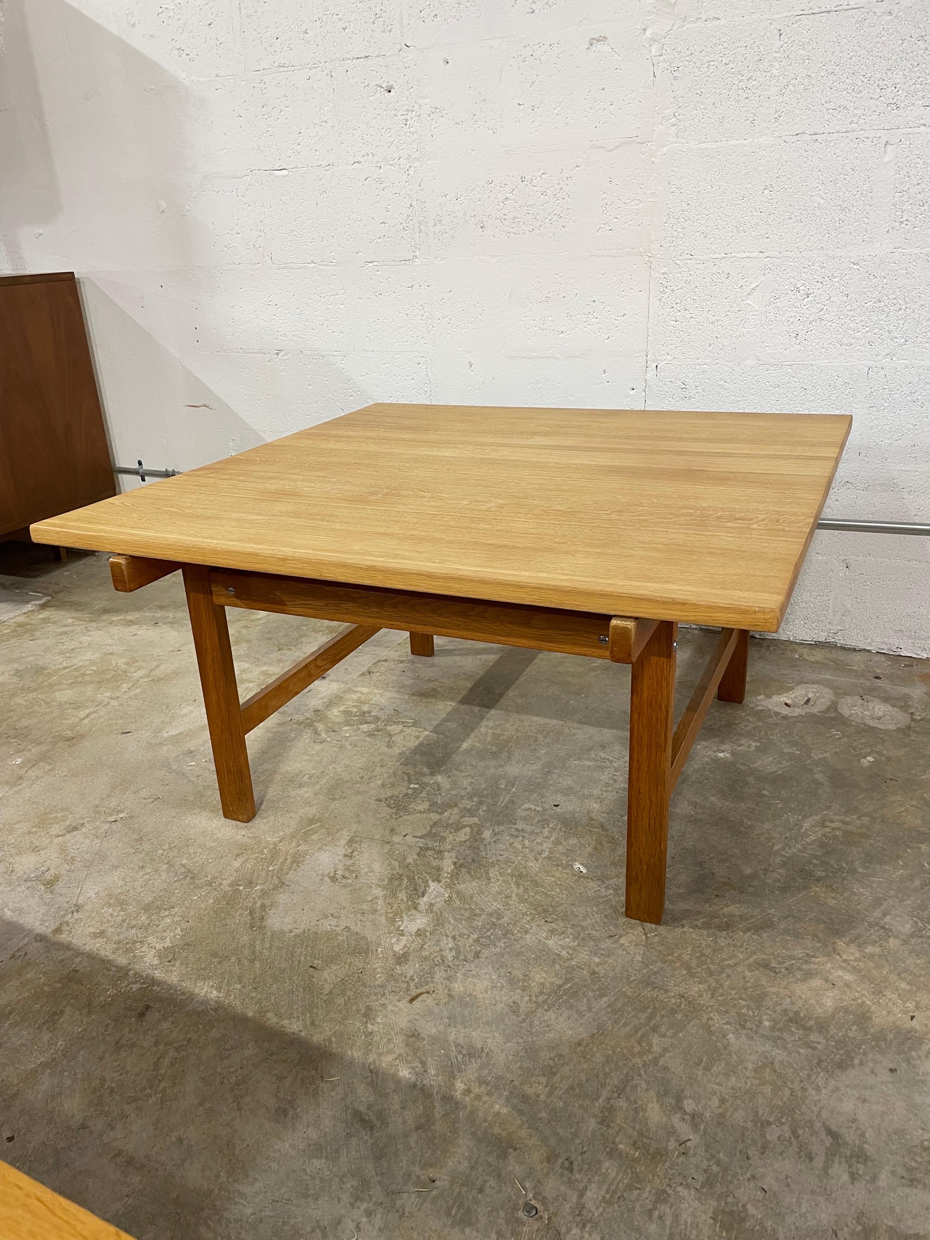 Hans Wegner Oak Danish Modern Coffee Table For Sale 5