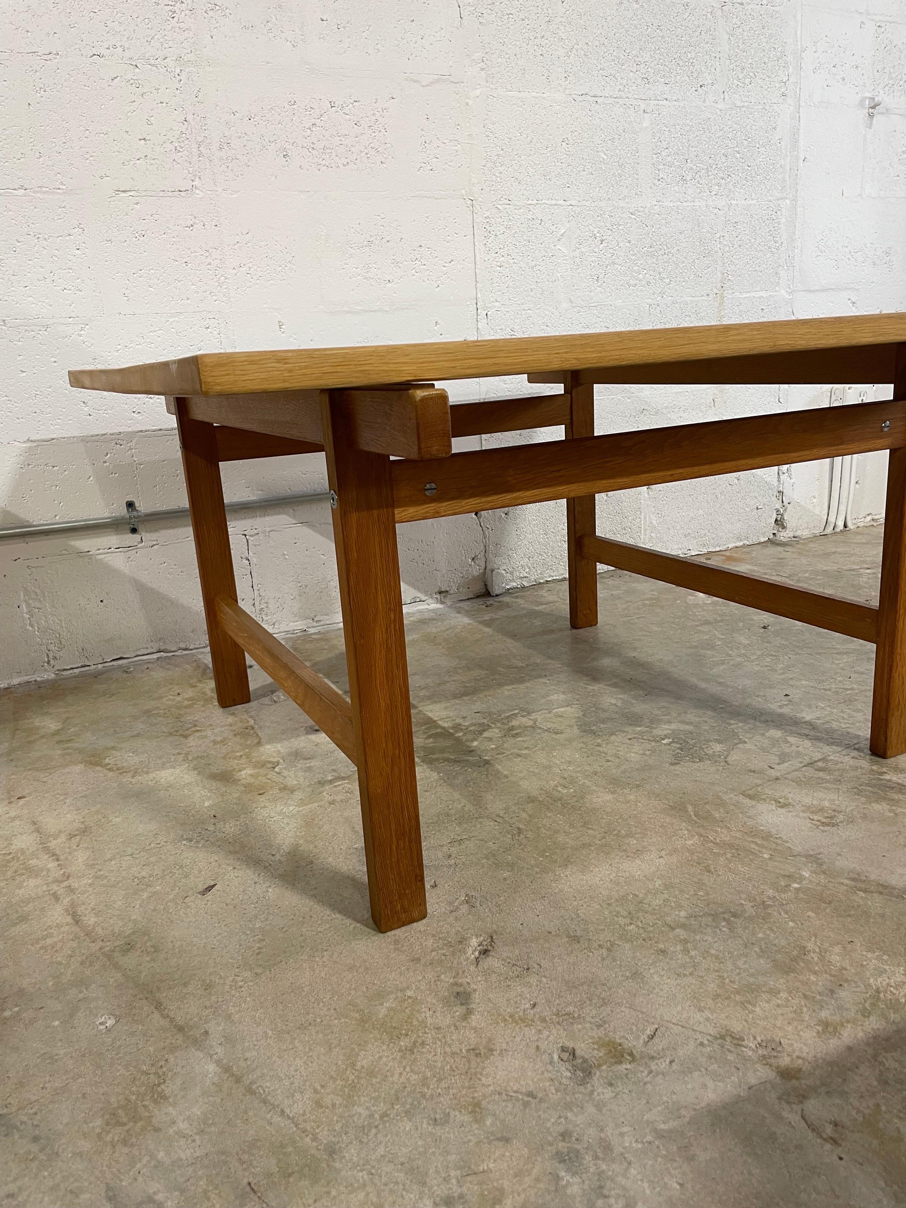Hans Wegner Oak Danish Modern Coffee Table For Sale 6