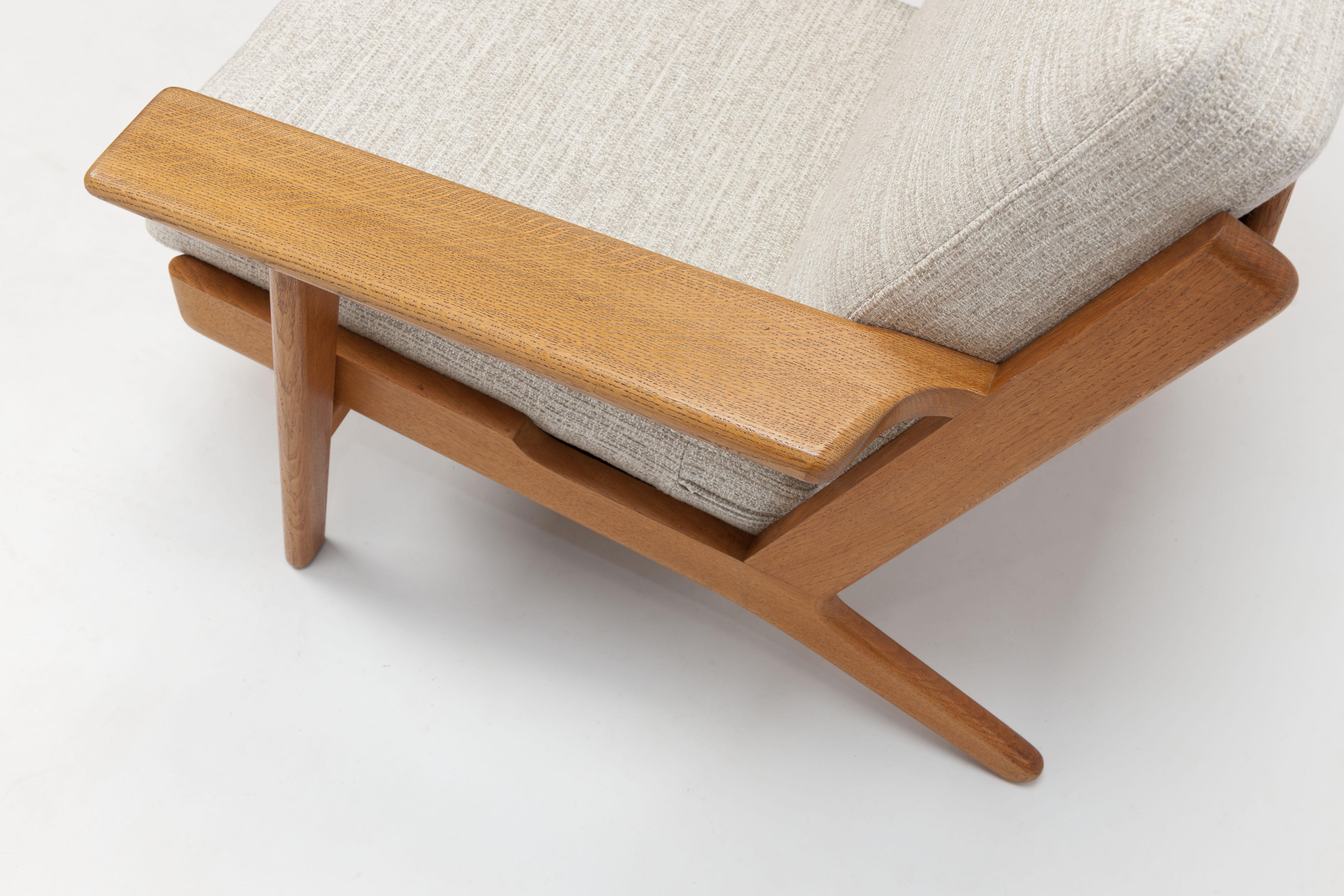 Hans Wegner Oak Lounge Chair GE290 by GETAMA - 2 Pieces Available 2