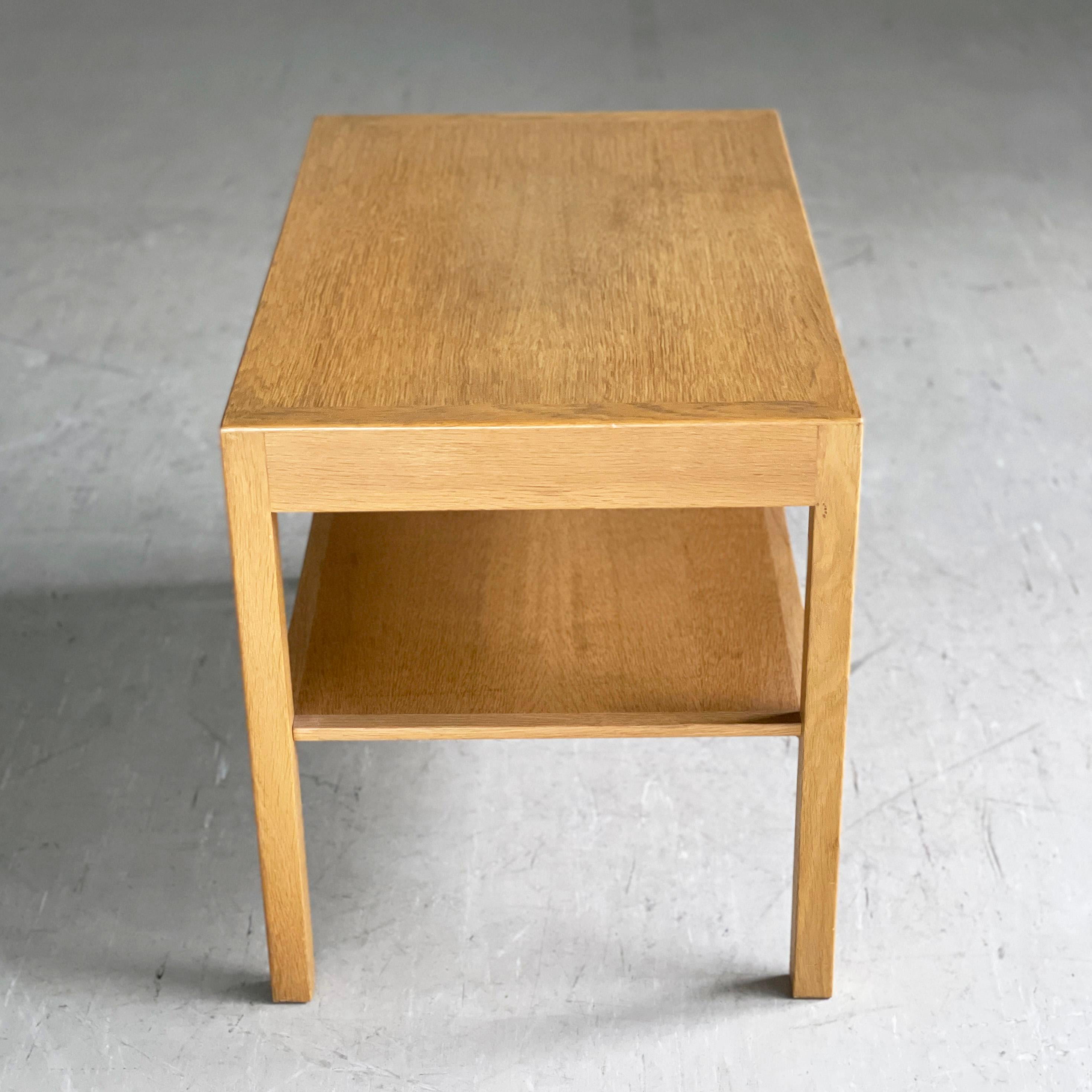 Hans Wegner oak side / coffee table for Andreas Tuck, Denmark For Sale 5