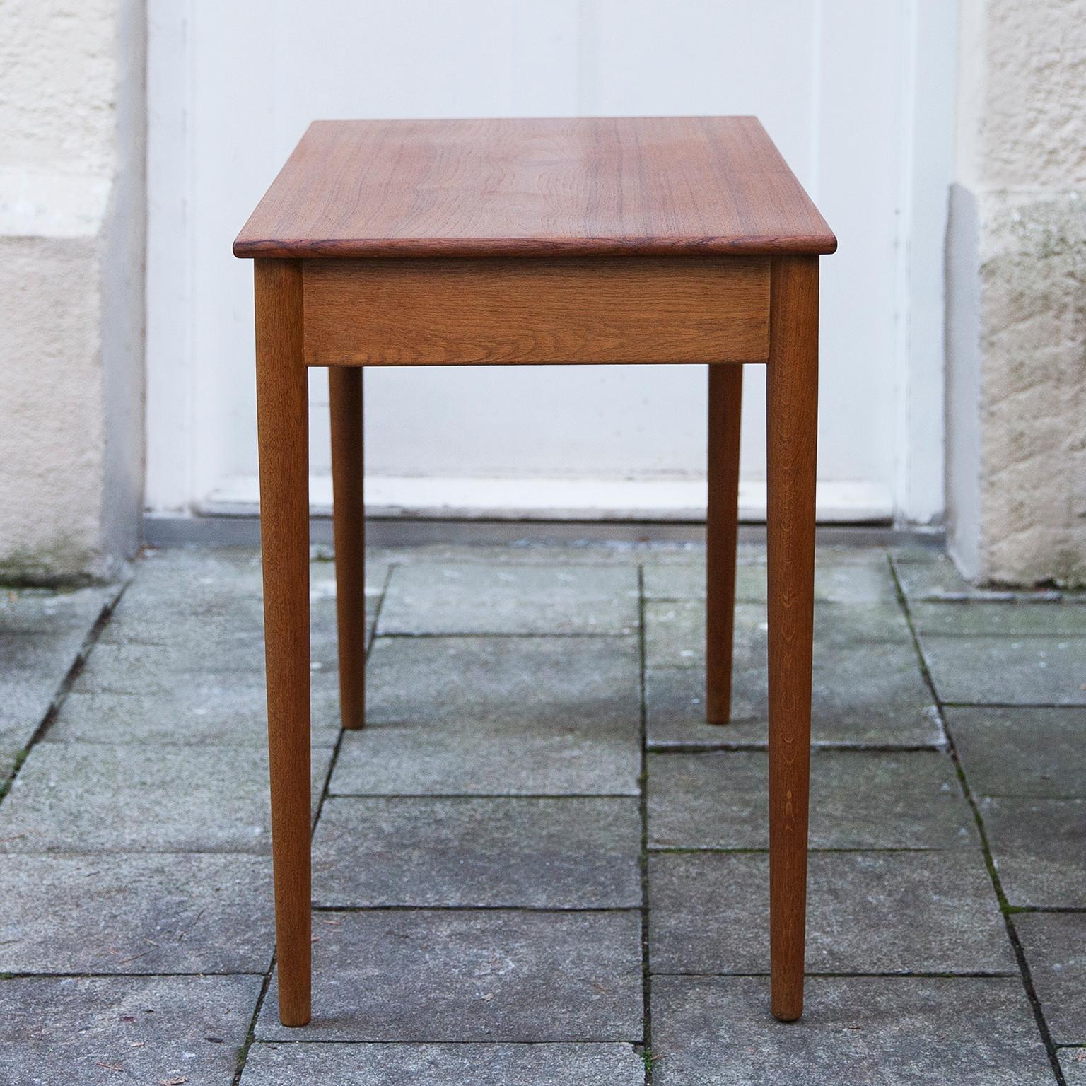 Mid-Century Modern Hans Wegner Oak Teak Lady Desk by Ry Mobler, Denmark, 1962