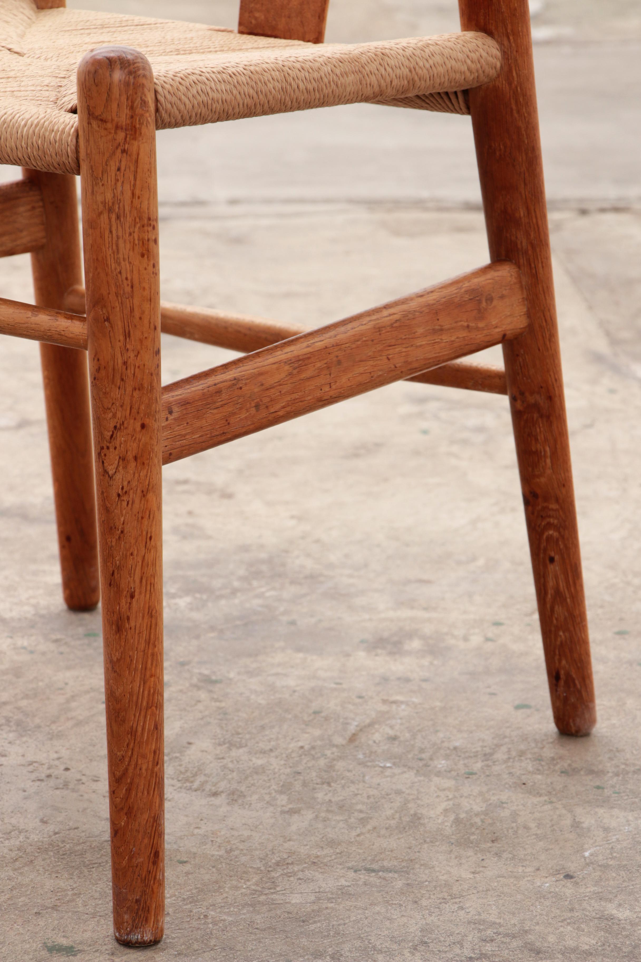 Hans Wegner Oak Wishbone Chairs made by Carl Hansen&Son 2