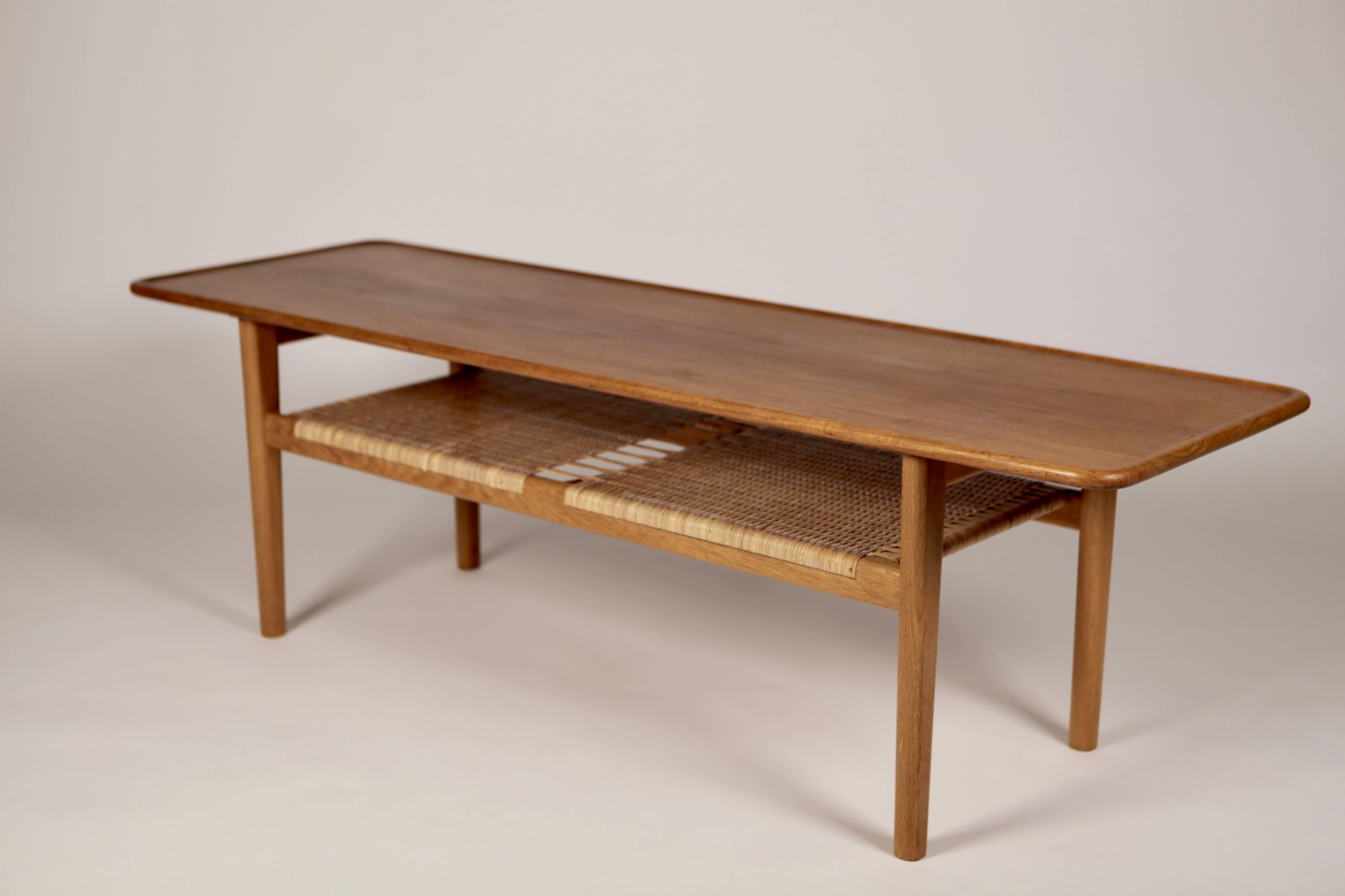 Hans Wegner Beistelltisch AT-10 von Andreas Tuck:: 1950er Jahre (Skandinavische Moderne)