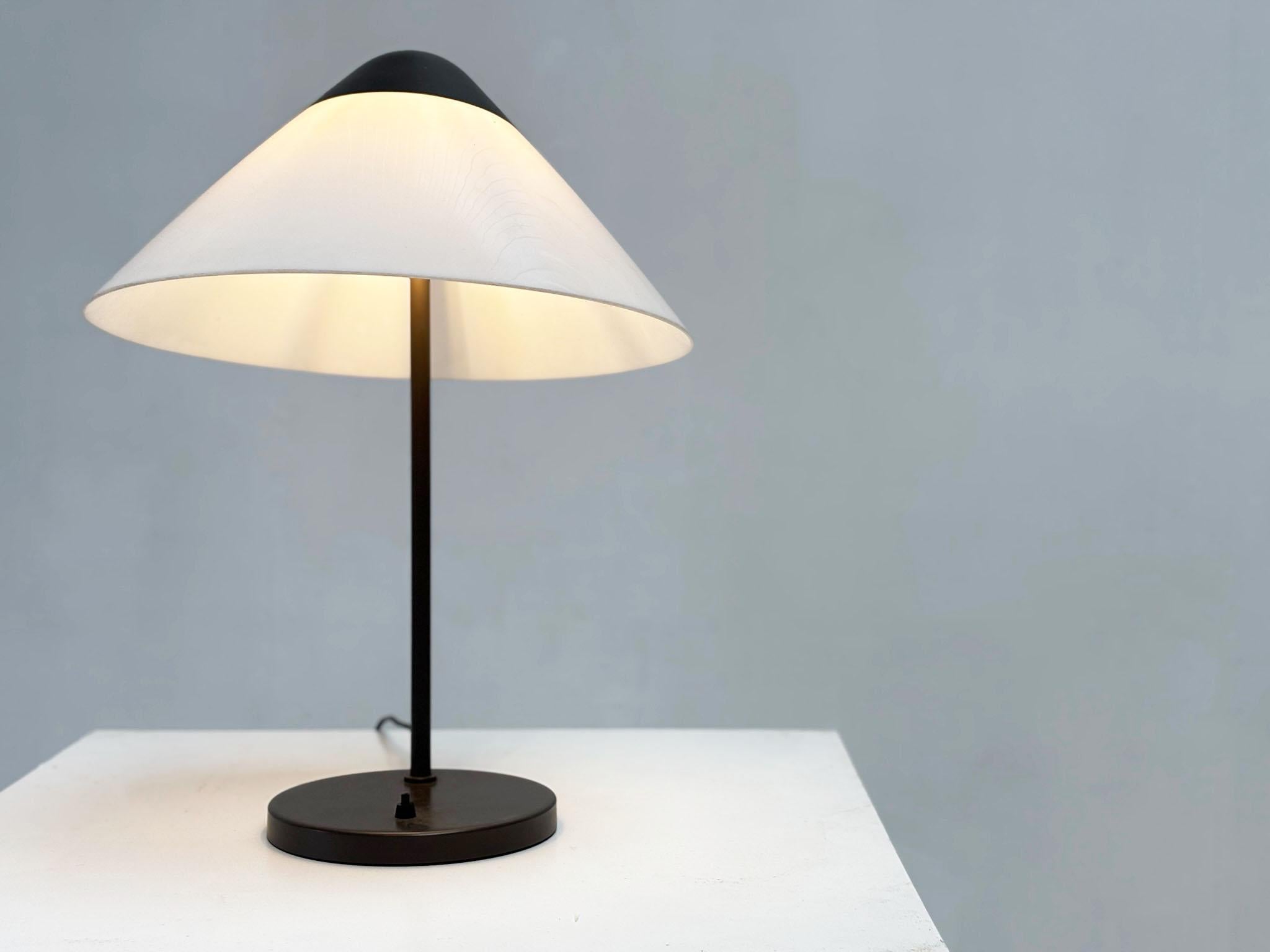Hans Wegner Opala Tischleuchte für Louis Poulsen im Angebot 4