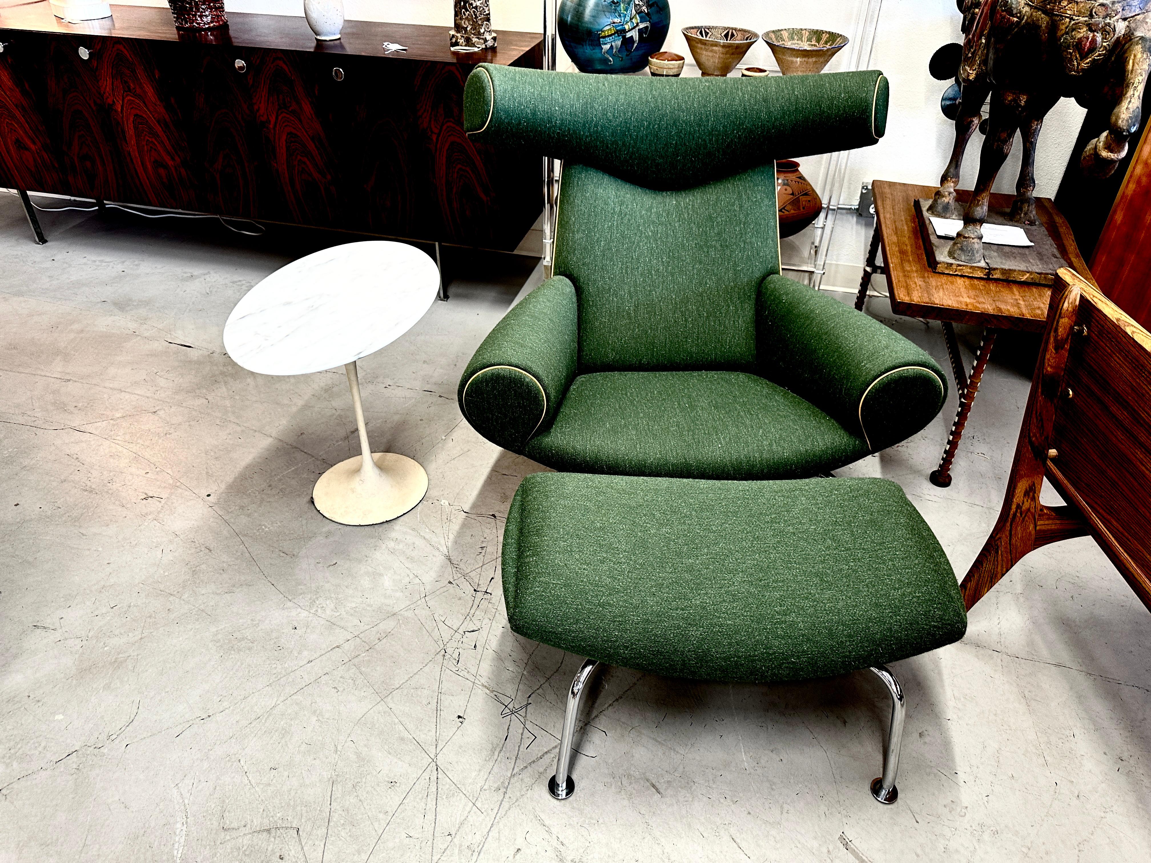 Hans Wegner Ox-Stuhl AP-46 und Ottomane im Angebot 5