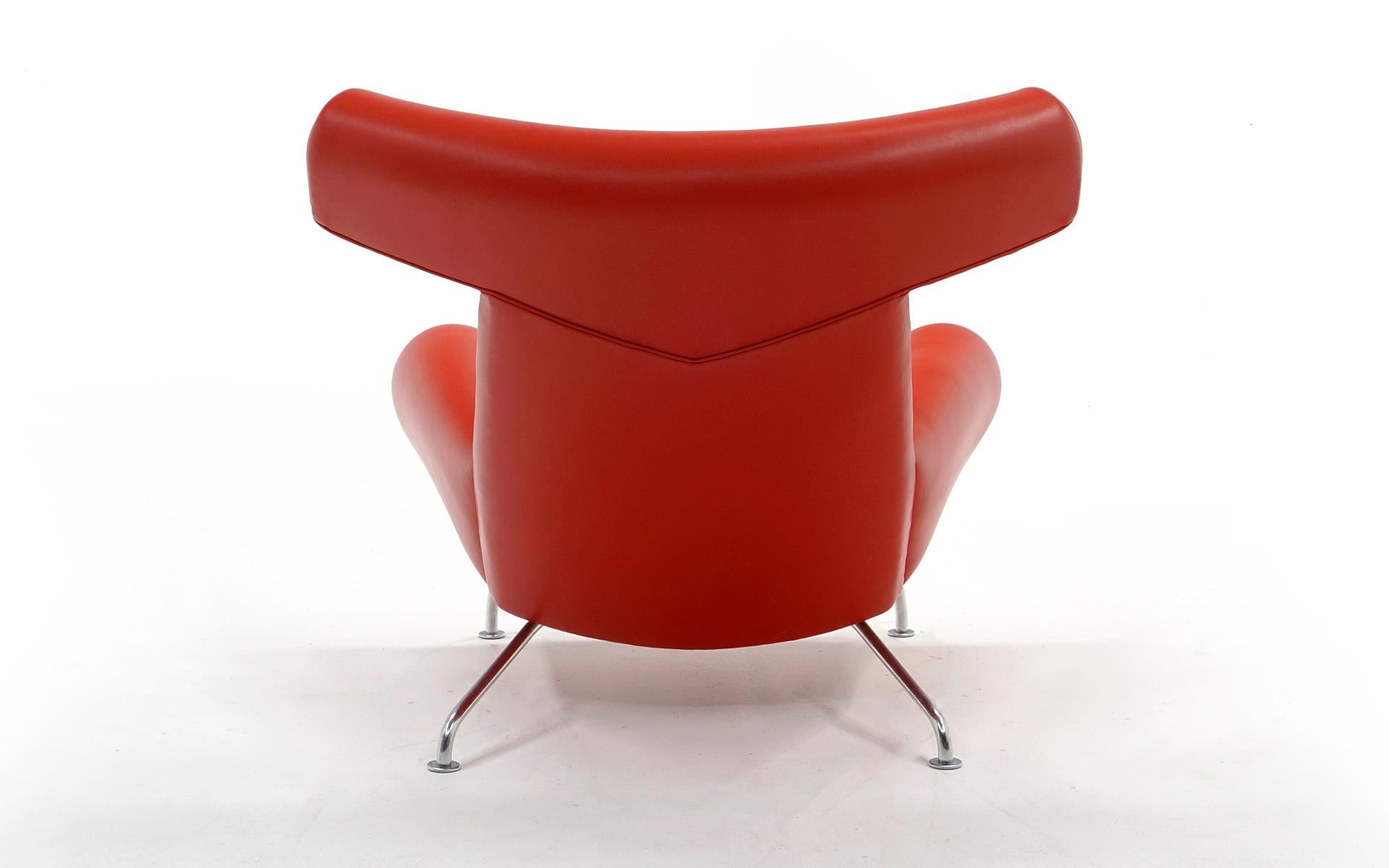 Danois Hans Wegner Ox Lounge Chair:: Modèle No. AP-46:: Nouveau cuir rouge:: Excellent