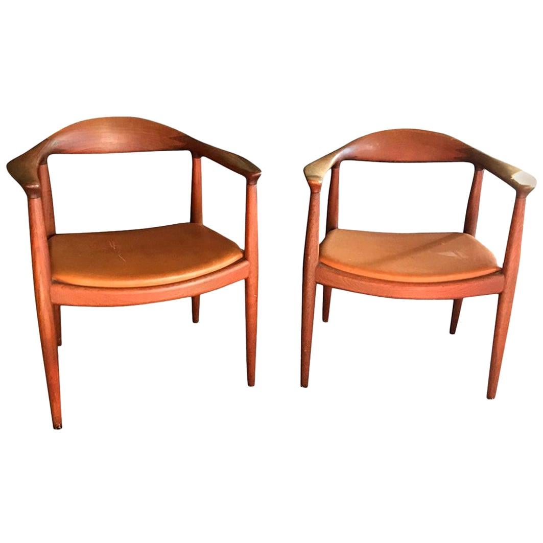 Hans Wegner Pair of Iconic Signed Stamped Midcentury Original Round Chairs