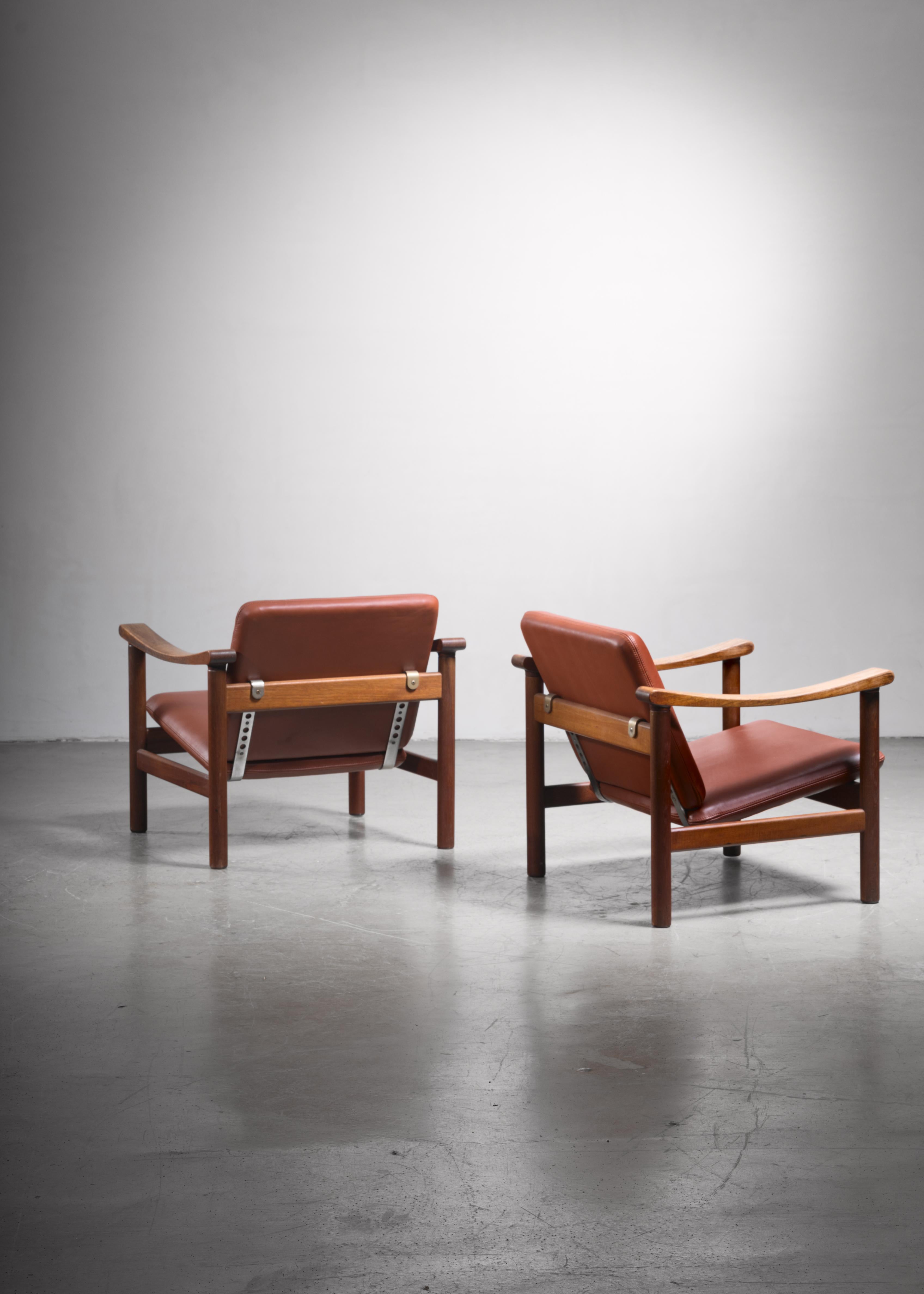 Danish Hans Wegner Pair of Lounge Chairs for Getama, Denmark, 1950s For Sale